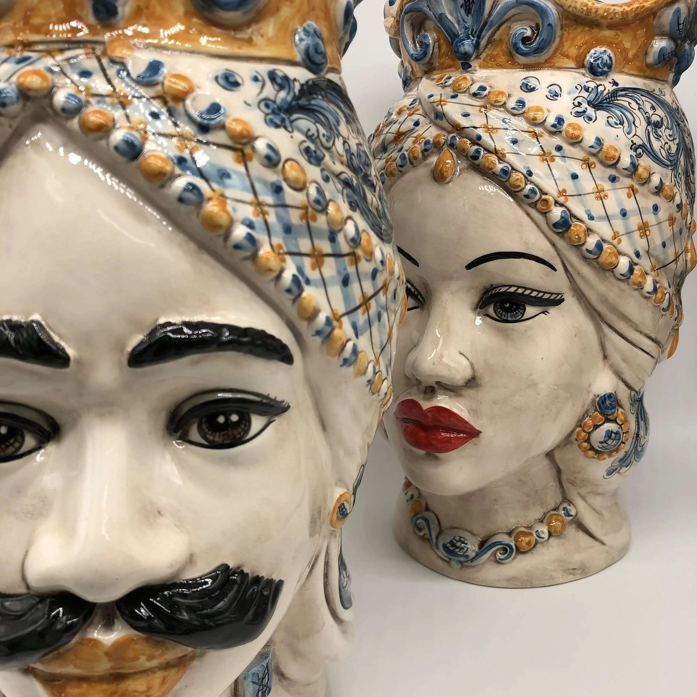 Teste di Moro Saturno Ceramica Caltagirone cm H.37 L.22 Artigianale Barocco Ocra Blu DD CERAMICHE SICILIANE