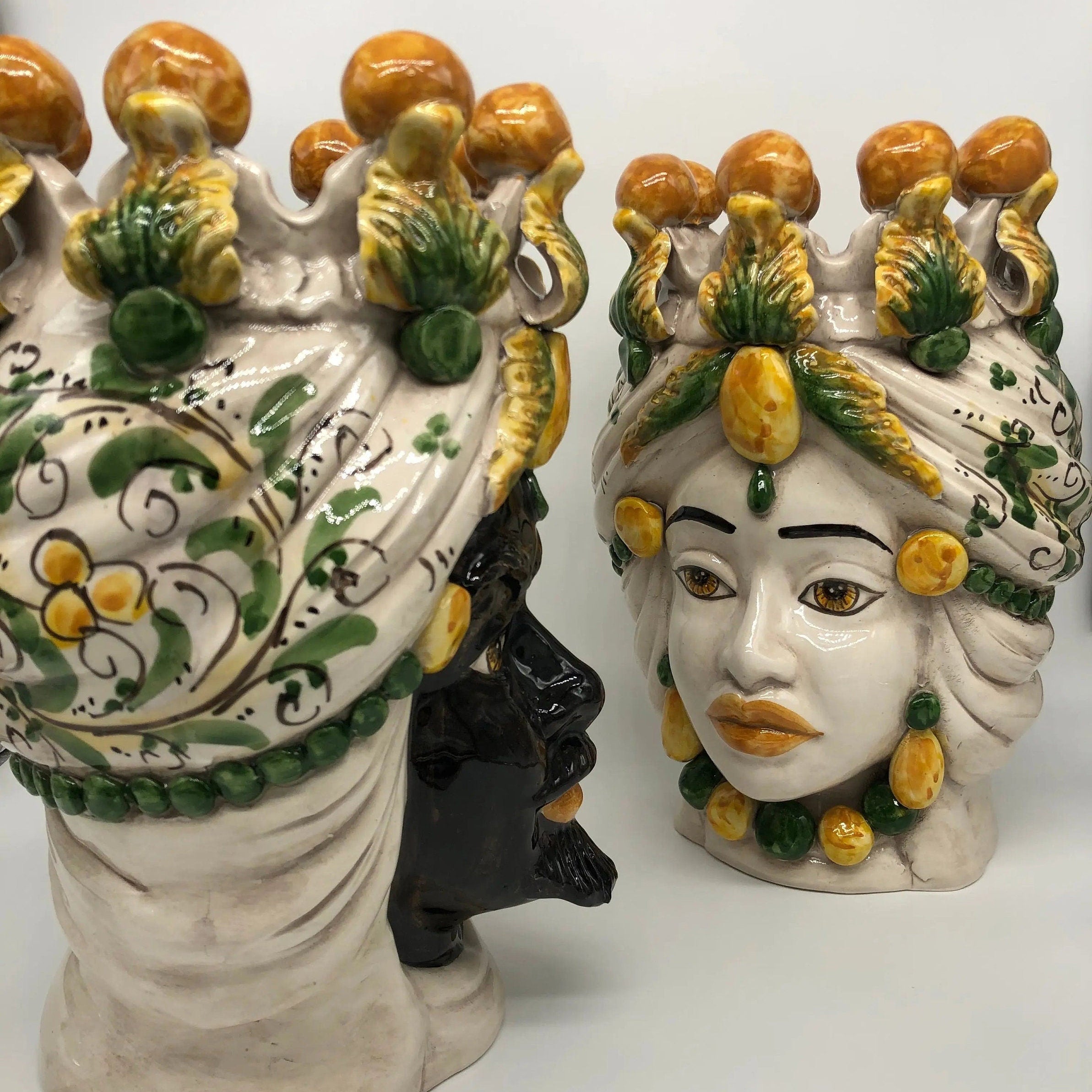 Teste di Moro Seicento Ceramica Caltagirone cm H.30 L.20 Artigianale Verde Giallo DD CERAMICHE SICILIANE