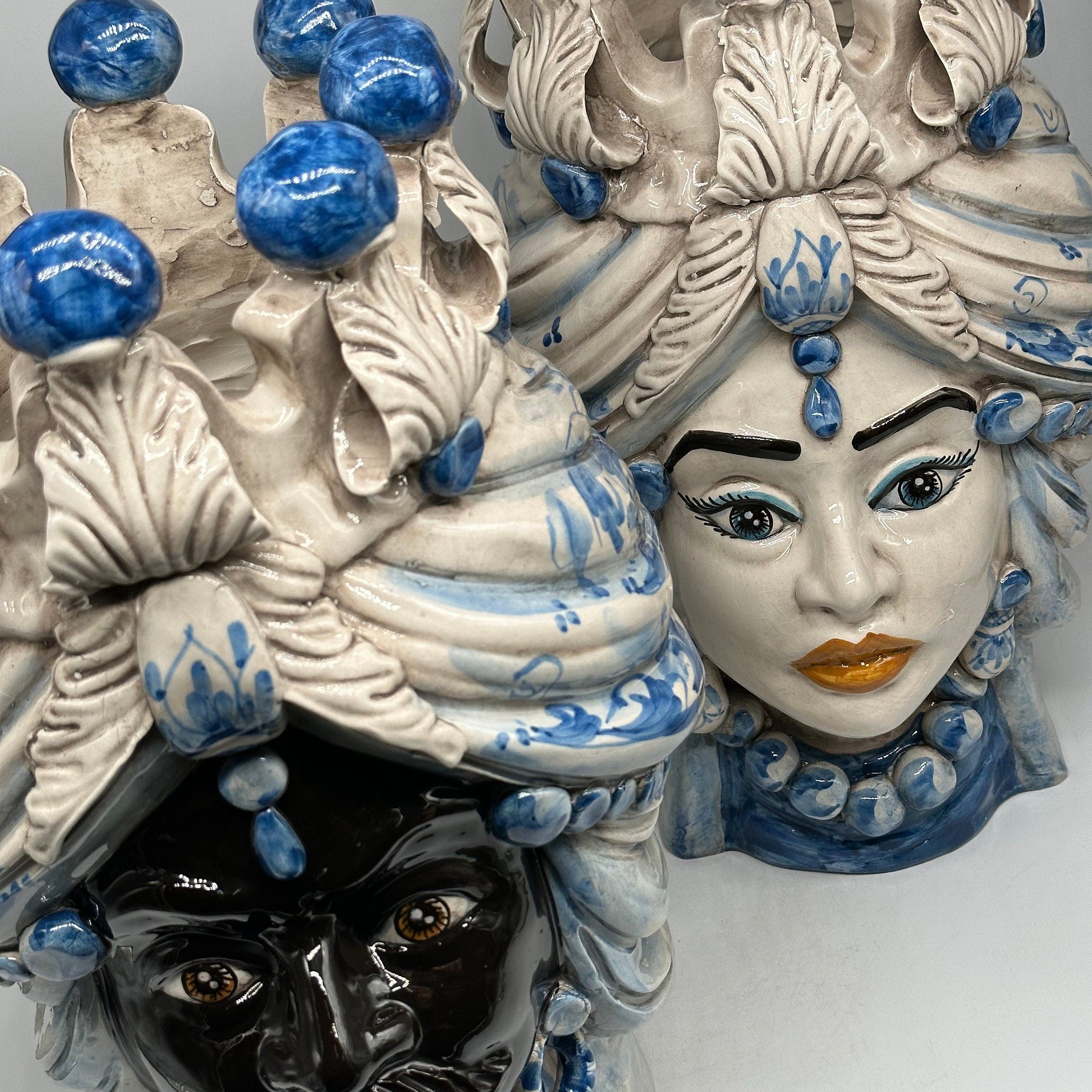 Teste di Moro Seicento Ceramica Caltagirone cm H.40 L.26 Artigianale Blu