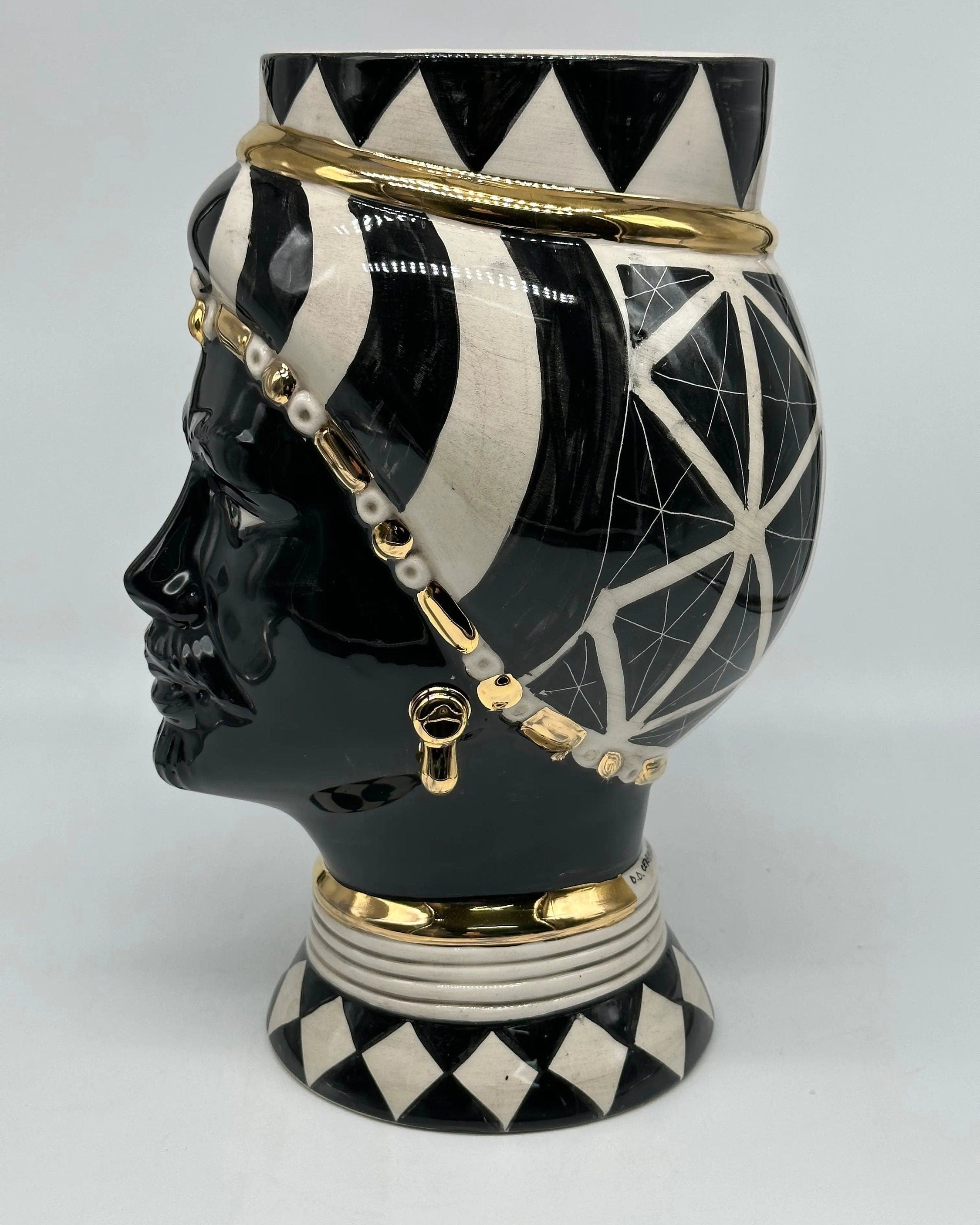 Teste di Moro Token Ceramica Caltagirone cm H.31 L.18 Artigianale Bianco Nero Oro DD CERAMICHE SICILIANE