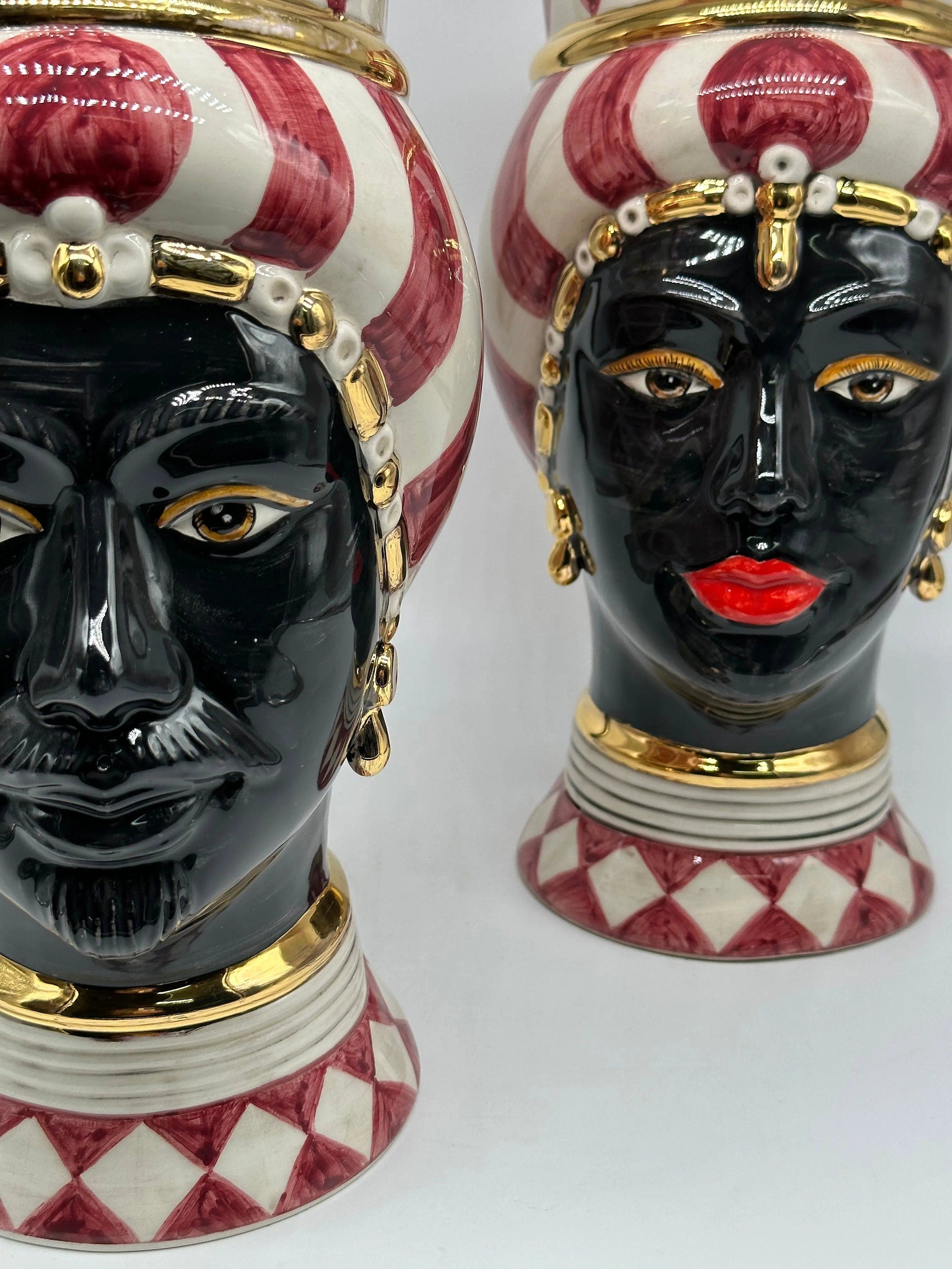 Teste di Moro Token Ceramica Caltagirone cm H.31 L.18 Artigianale Bianco Bordeaux Oro DD CERAMICHE SICILIANE