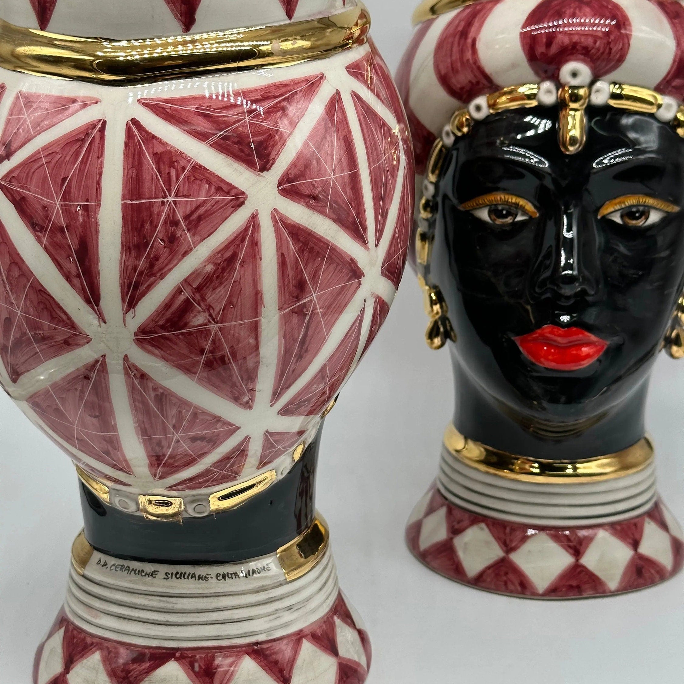 Teste di Moro Token Ceramica Caltagirone cm H.31 L.18 Artigianale Bianco Bordeaux Oro DD CERAMICHE SICILIANE