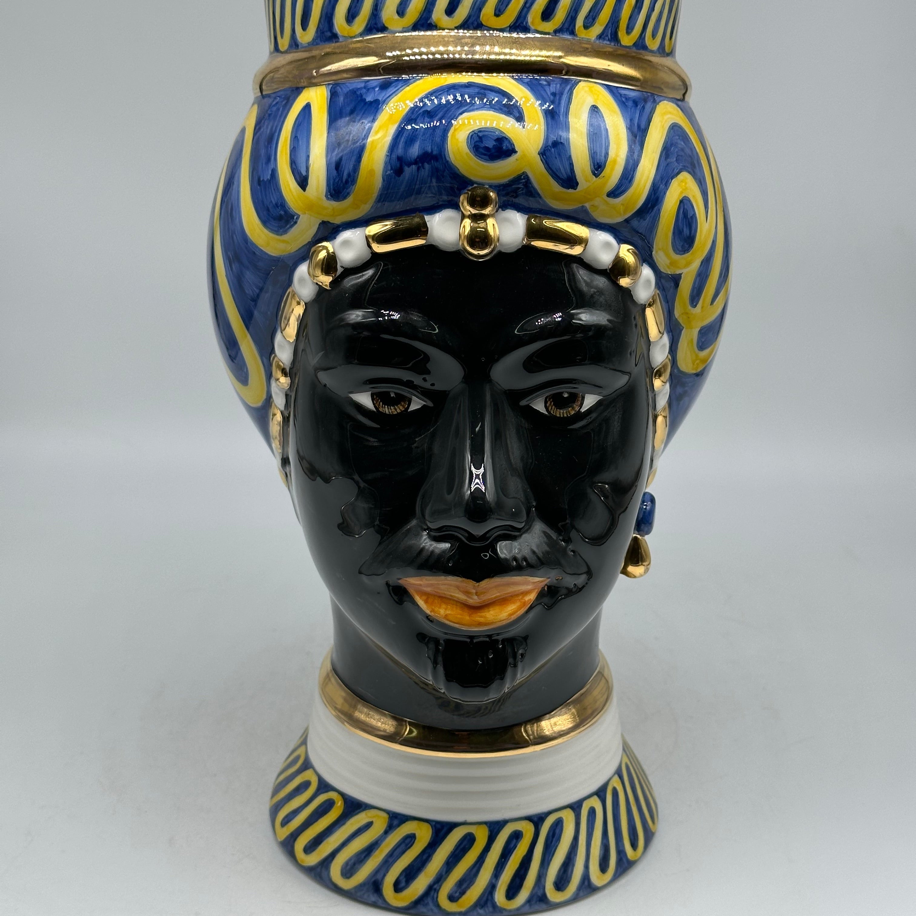 Teste di Moro Token Ceramica Caltagirone cm H.31 L.18 Artigianale Blu Giallo - Uomo - TESTE DI MORO