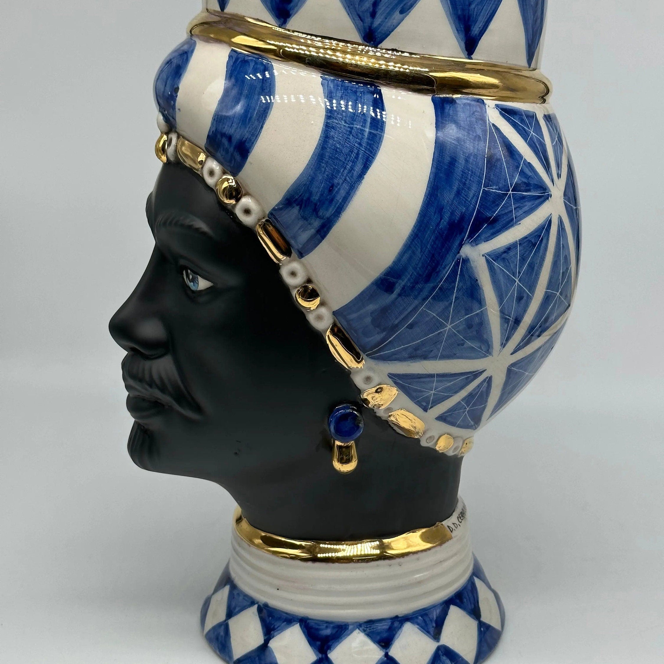 Teste di Moro Token Ceramica Caltagirone cm H.31 L.18 Artigianale Blu Bianco Oro DD CERAMICHE SICILIANE