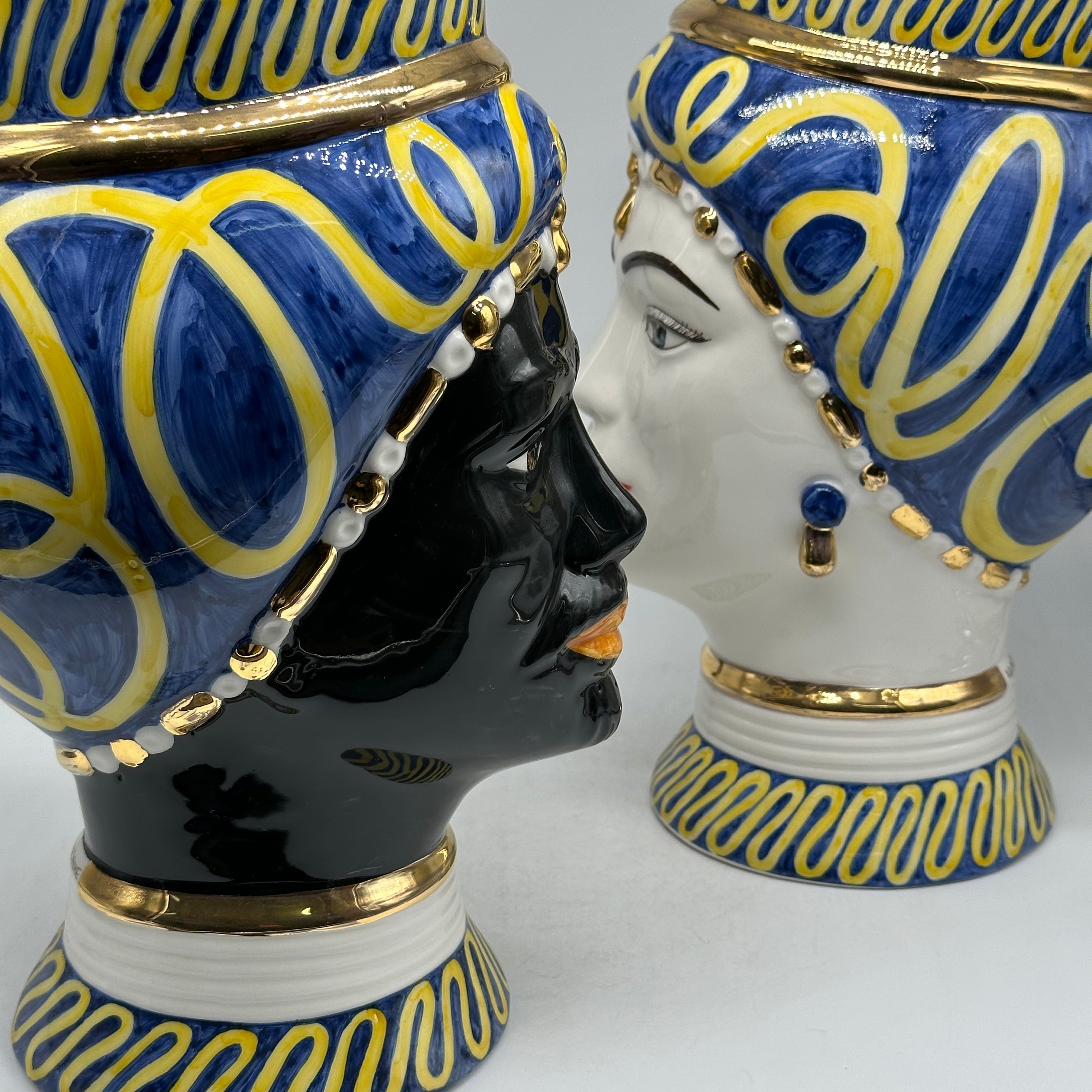 Teste di Moro Token Ceramica Caltagirone cm H.31 L.18 Artigianale Blu Giallo - TESTE DI MORO