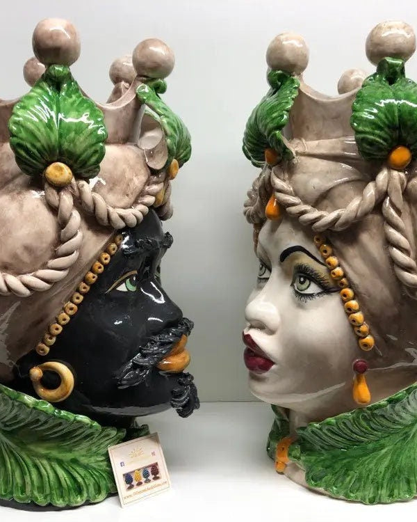 Teste di Moro Zefiro Ceramica Caltagirone cm H.43 L.26 Artigianale Écru Foglie Verde DD CERAMICHE SICILIANE
