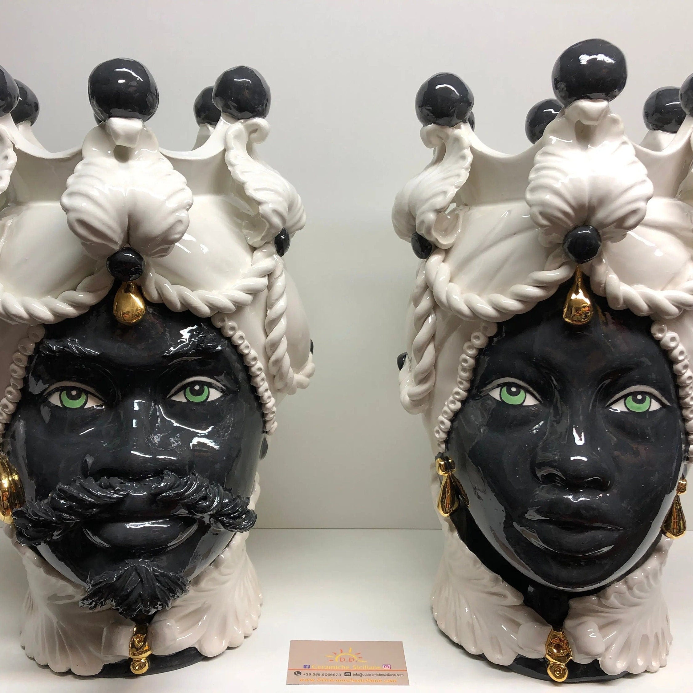 Teste di Moro Zefiro Ceramica Caltagirone cm H.43 L.26 Artigianale Bianco Nero Oro DD CERAMICHE SICILIANE