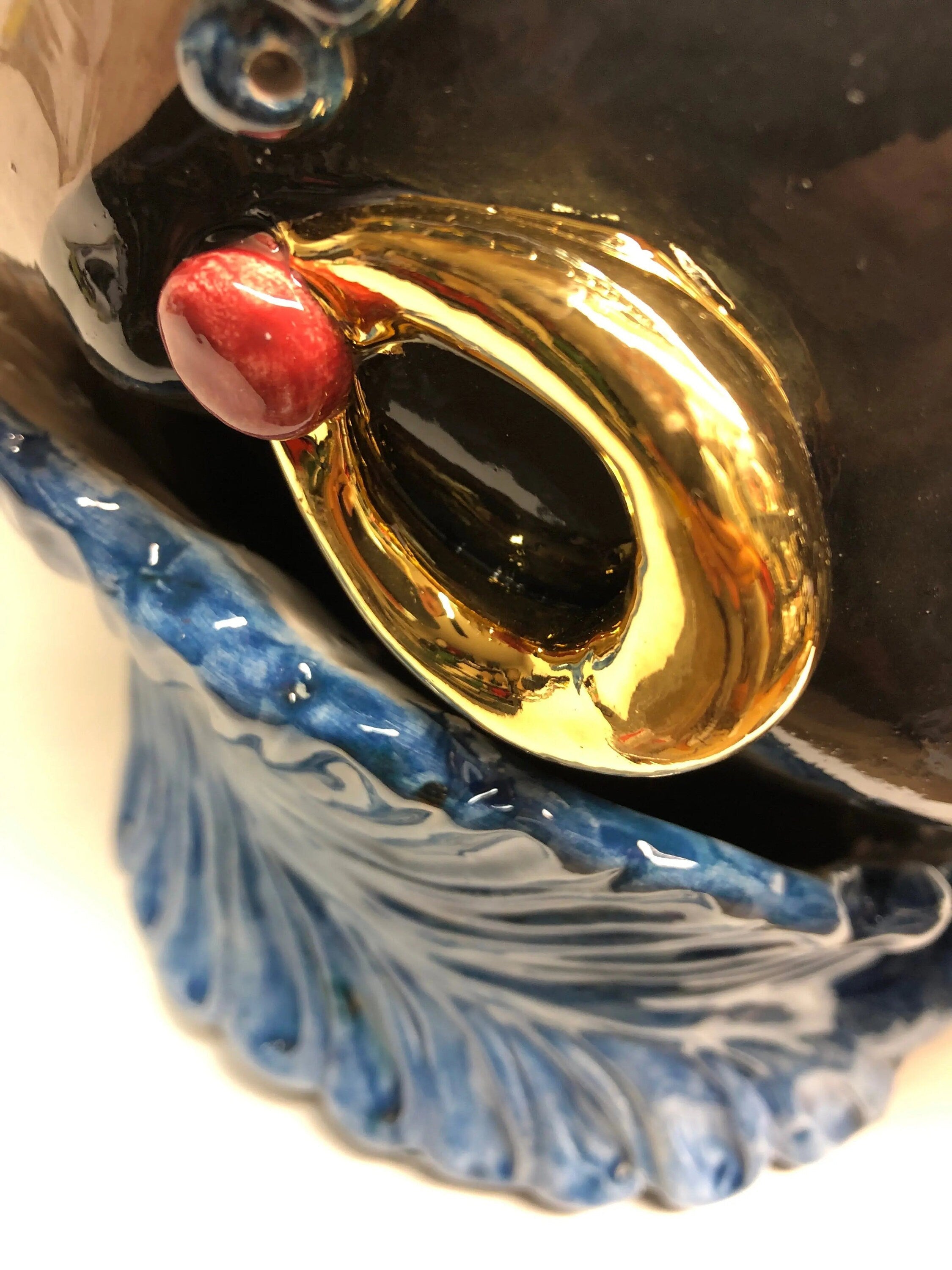 Teste di Moro Zefiro Ceramica Caltagirone cm H.43 L.26 Artigianale Écru Foglie Blu Oro DD CERAMICHE SICILIANE