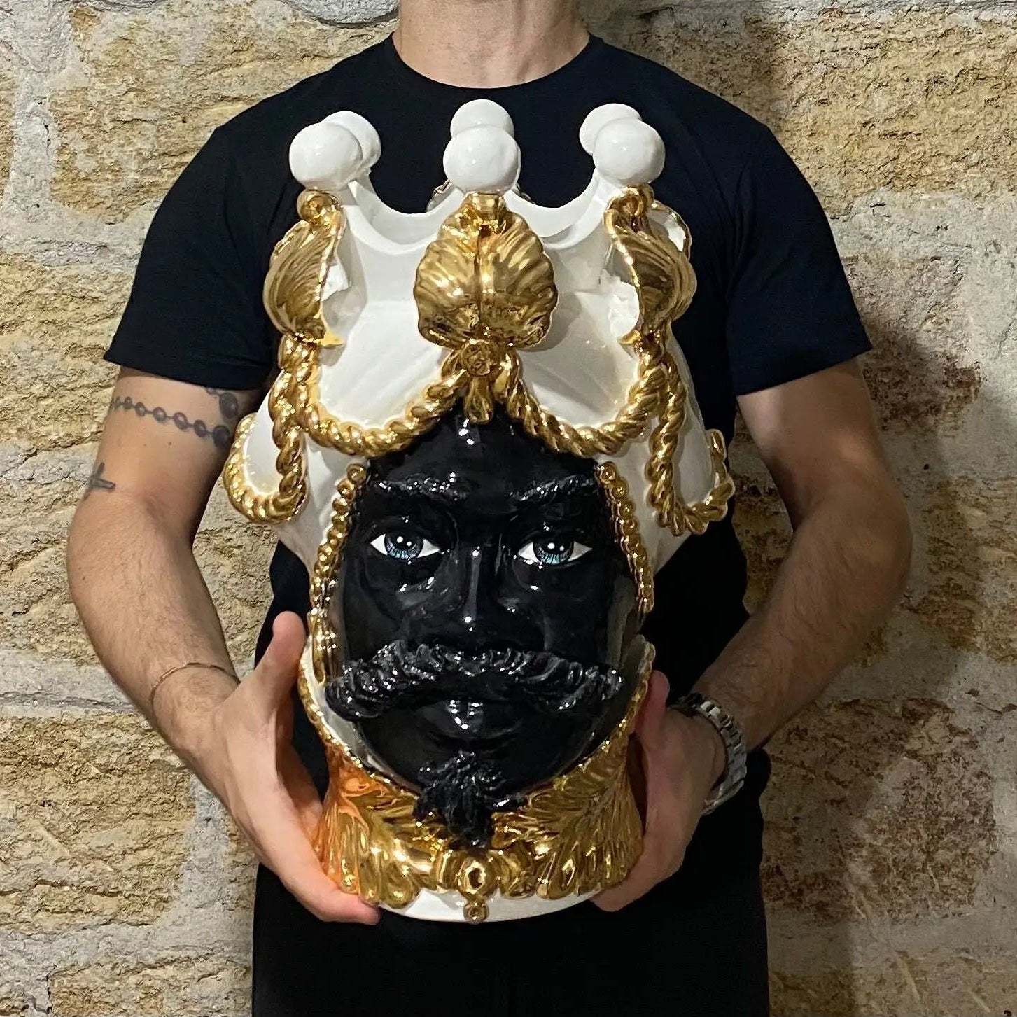 Teste di Moro Zefiro Ceramica Caltagirone cm H.43 L.26 Artigianale Bianco Oro Viso Scuro DD CERAMICHE SICILIANE