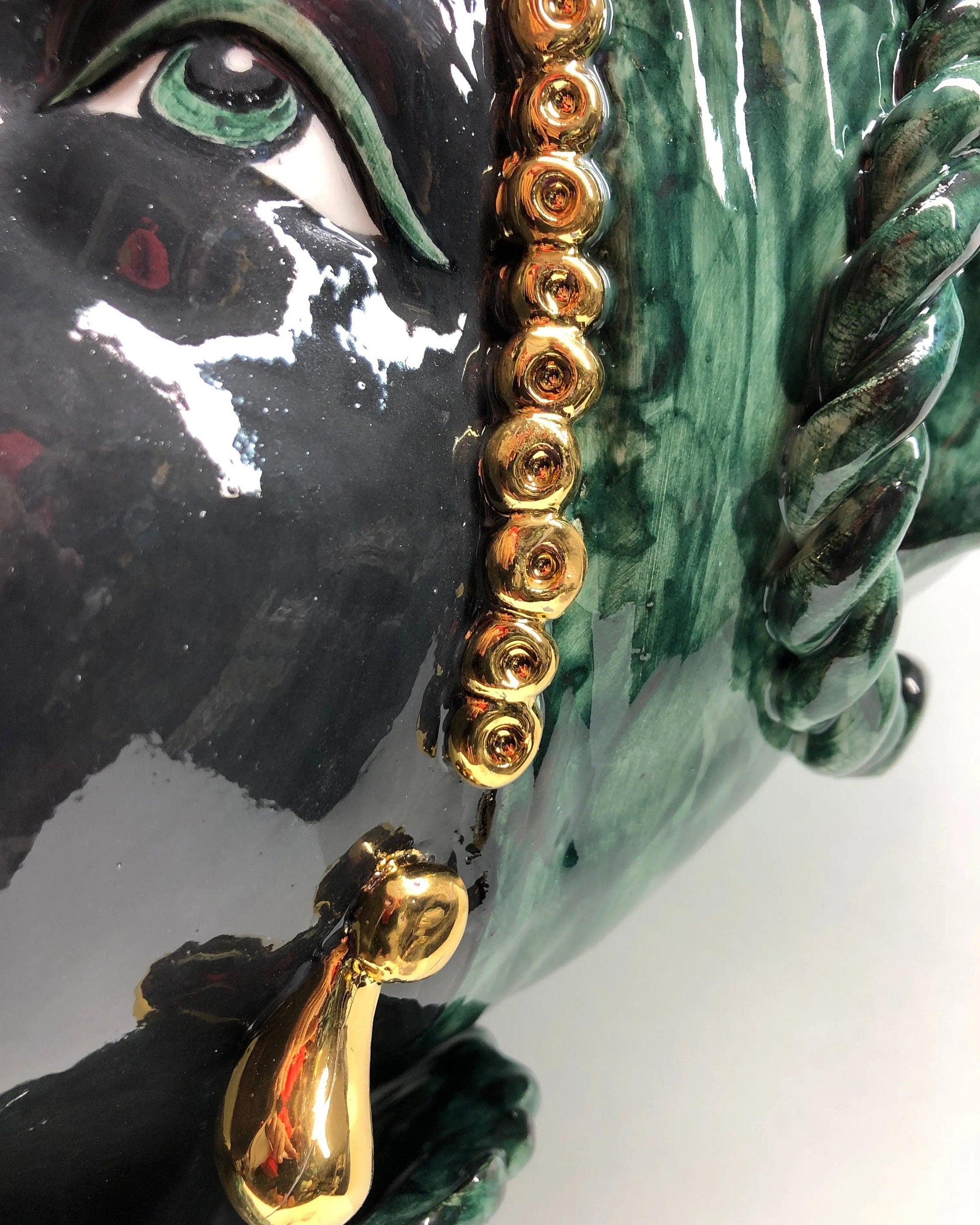 Teste di Moro Zefiro Ceramica Caltagirone cm H.43 L.26 Artigianale Verde Nero Oro DD CERAMICHE SICILIANE