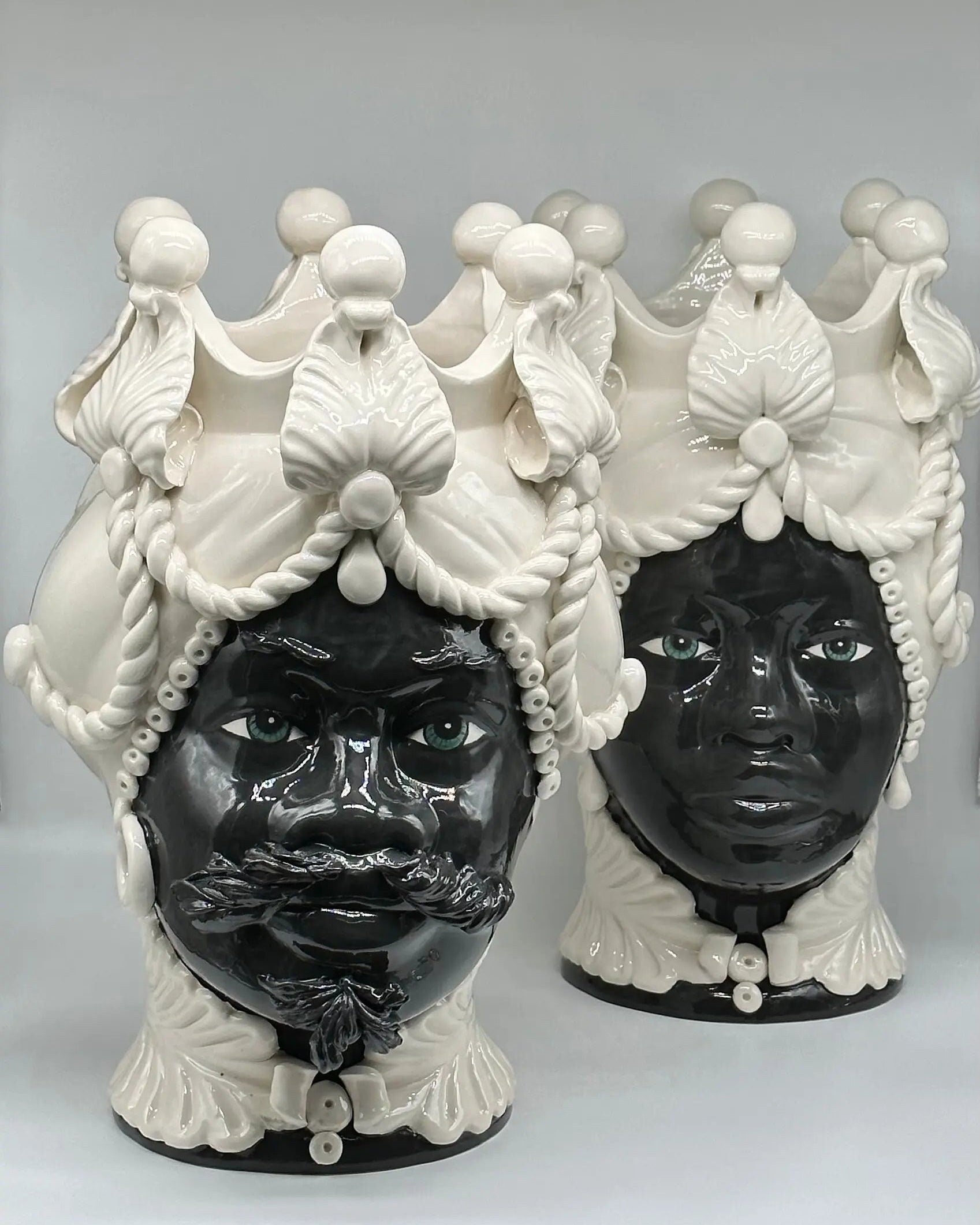 Teste di Moro Zefiro Ceramica Caltagirone cm H.43 L.26 Artigianale Bianco Nero DD CERAMICHE SICILIANE