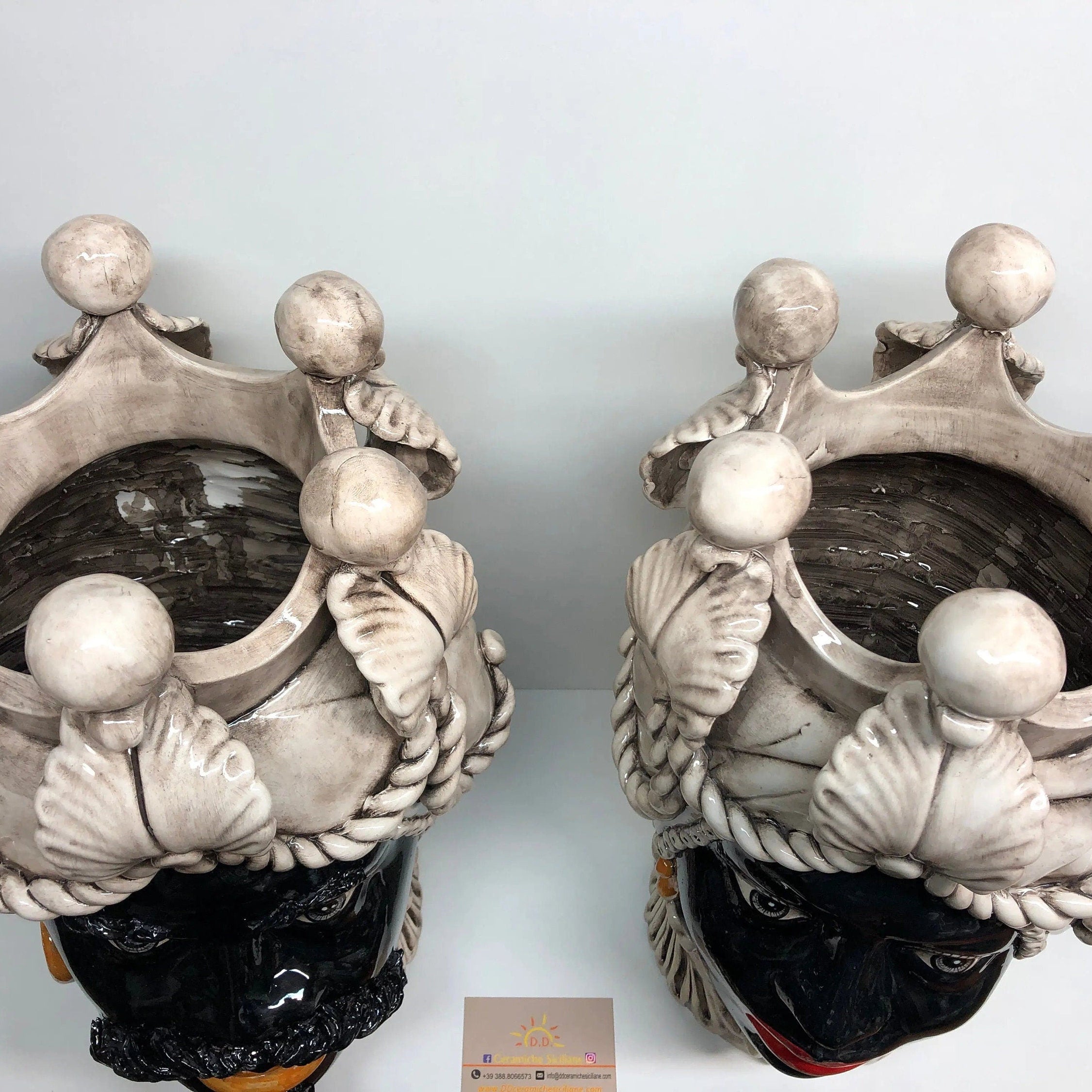 Teste di Moro Zefiro Ceramica Caltagirone cm H.43 L.26 Artigianale Invecchiato Écru DD CERAMICHE SICILIANE