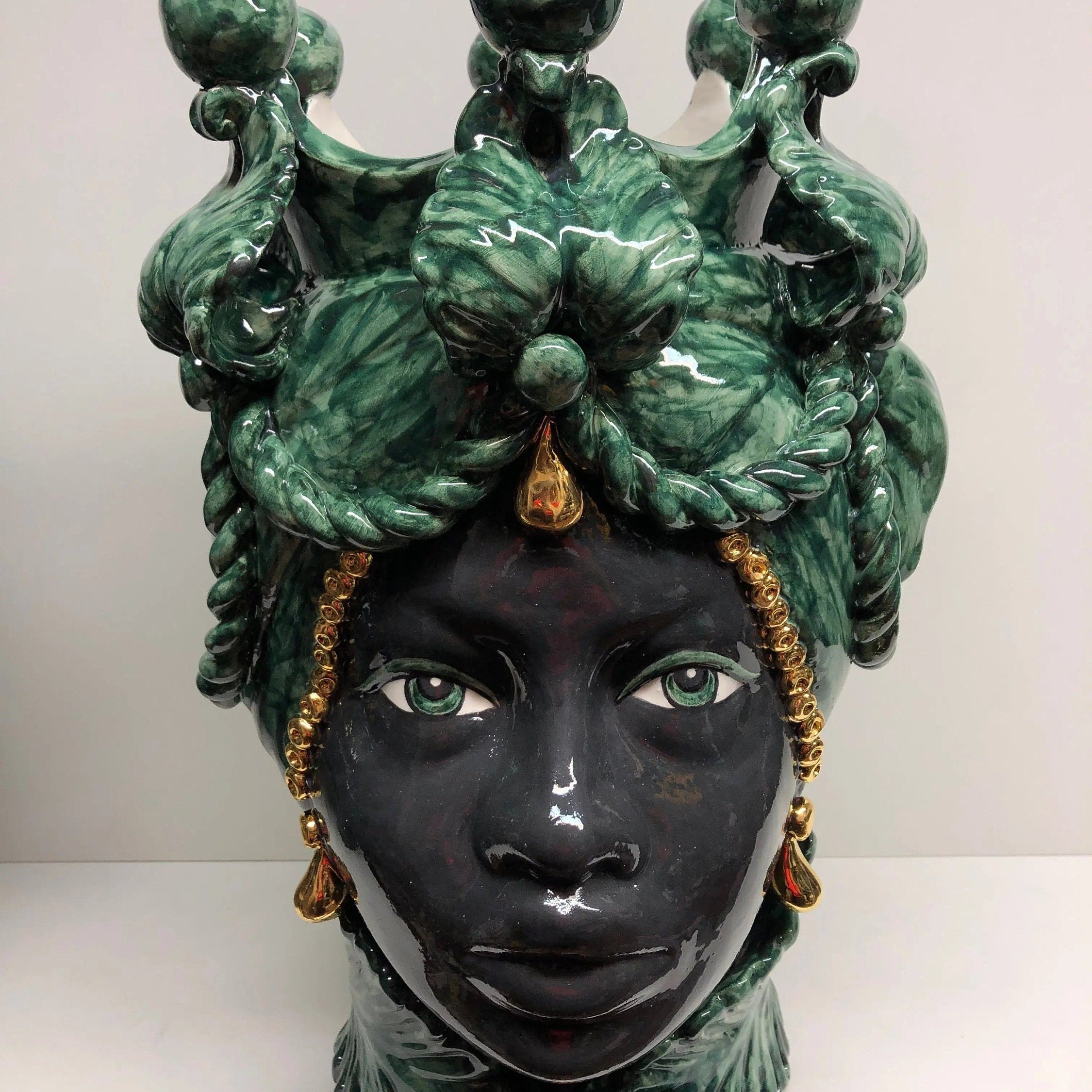 Teste di Moro Zefiro Ceramica Caltagirone cm H.43 L.26 Artigianale Verde Nero Oro DD CERAMICHE SICILIANE