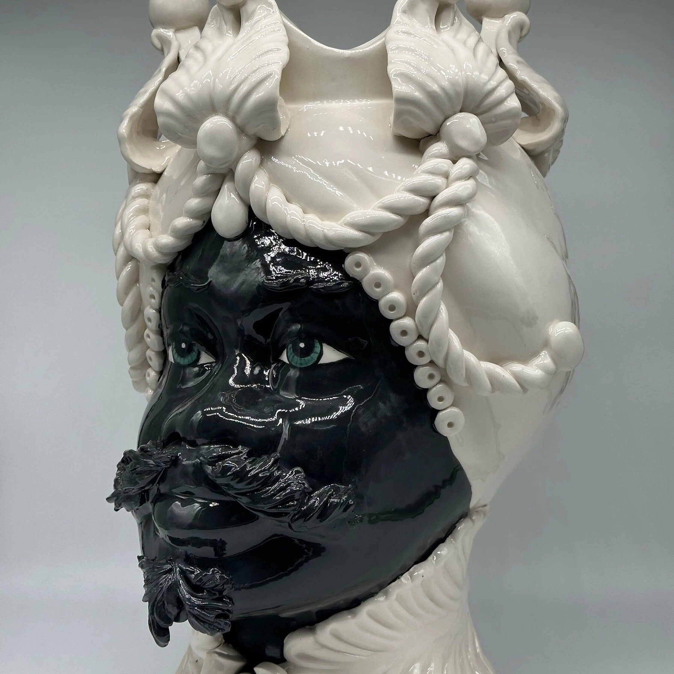Teste di Moro Zefiro Ceramica Caltagirone cm H.43 L.26 Artigianale Bianco Nero DD CERAMICHE SICILIANE