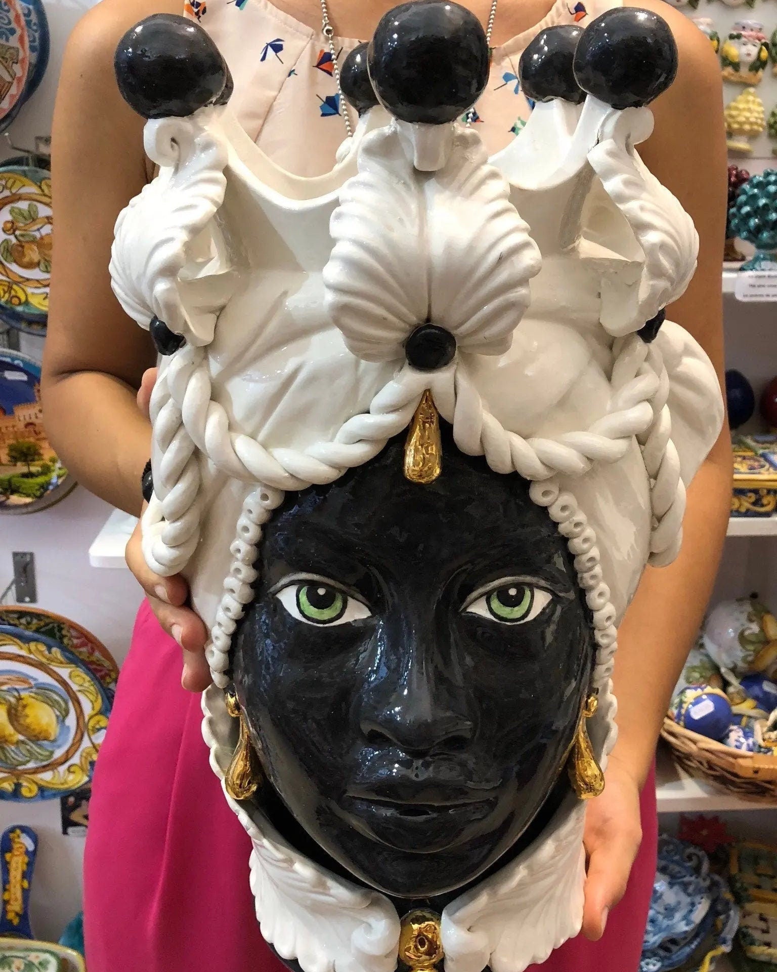 Teste di Moro Zefiro Ceramica Caltagirone cm H.43 L.26 Artigianale Bianco Nero Oro DD CERAMICHE SICILIANE