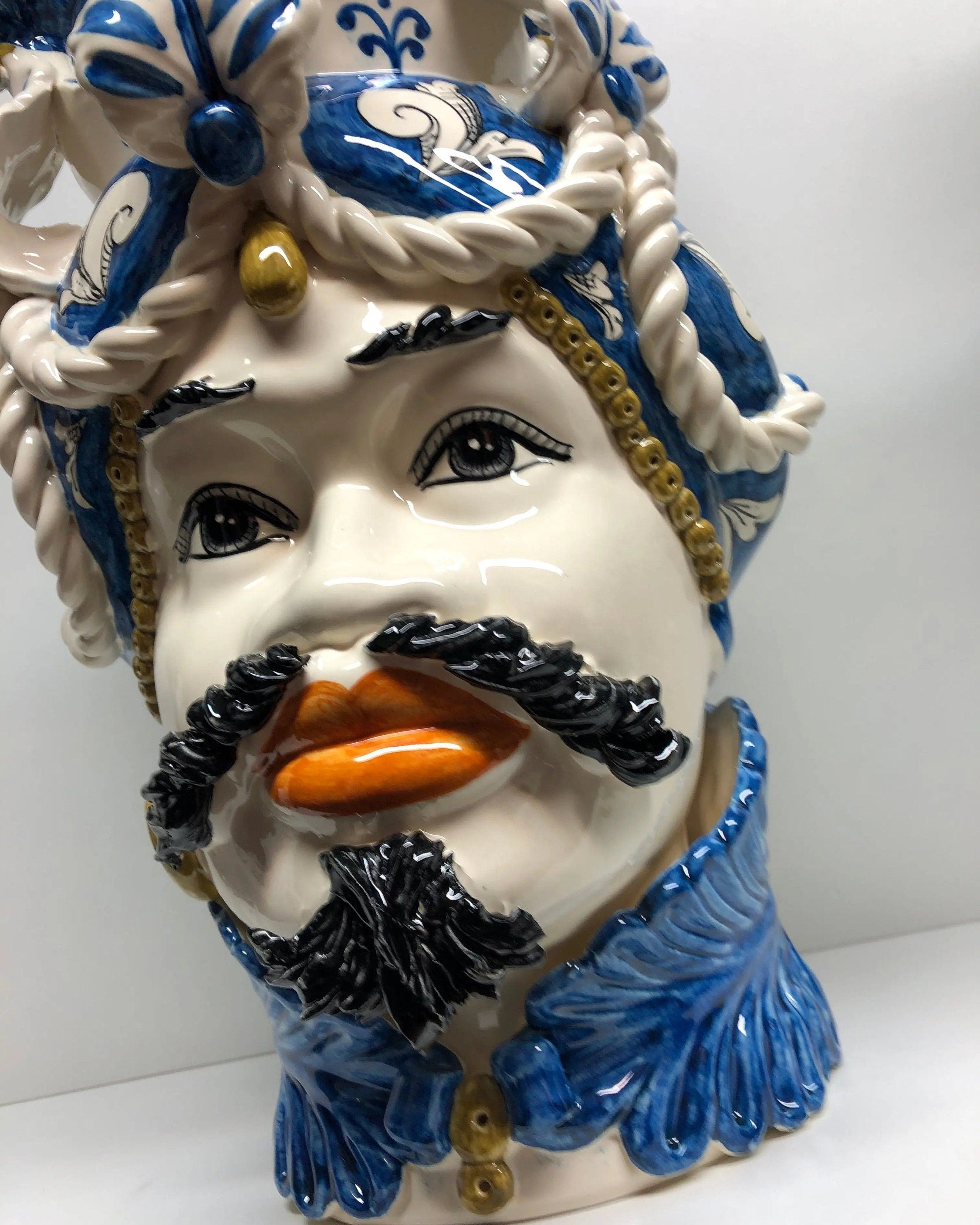 Teste di Moro Zefiro Corona Pigne Ceramica Caltagirone cm H.48 L.28 Artigianale Blu DD CERAMICHE SICILIANE