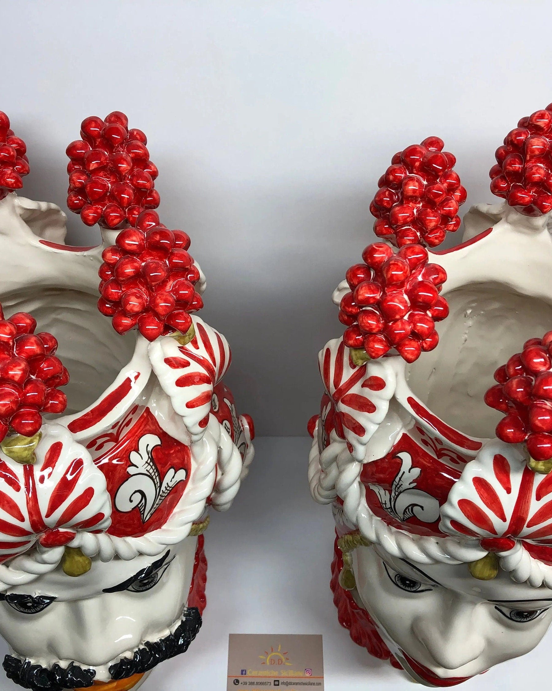 Teste di Moro Zefiro Corona Pigne Ceramica Caltagirone cm H.48 L.28 Artigianale Rosso DD CERAMICHE SICILIANE