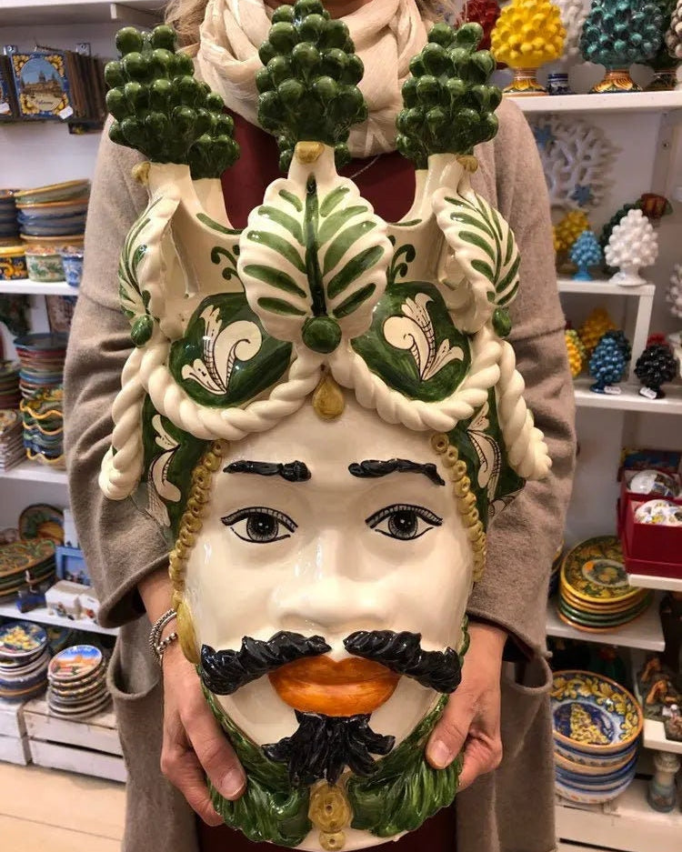 Teste di Moro Zefiro Corona Pigne Ceramica Caltagirone cm H.48 L.28 Artigianale Verde DD CERAMICHE SICILIANE