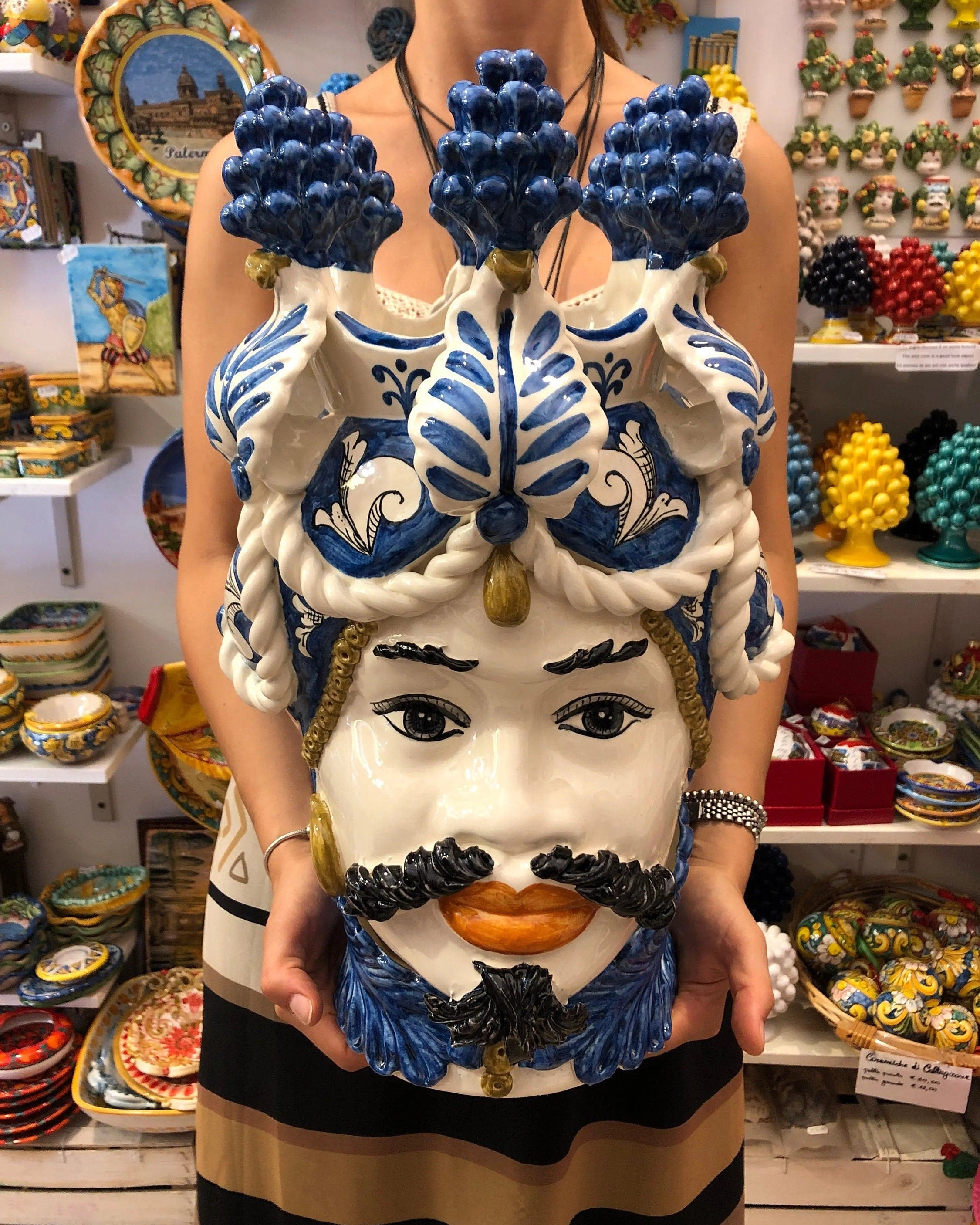 Teste di Moro Zefiro Corona Pigne Ceramica Caltagirone cm H.48 L.28 Artigianale Blu DD CERAMICHE SICILIANE