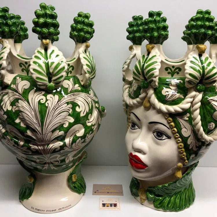 Teste di Moro Zefiro Corona Pigne Ceramica Caltagirone cm H.48 L.28 Artigianale Verde DD CERAMICHE SICILIANE