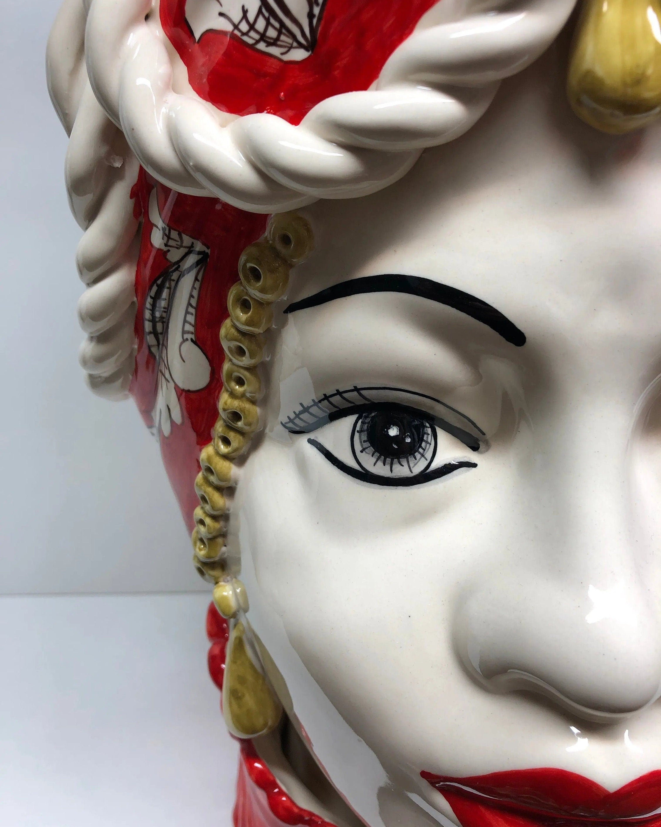 Teste di Moro Zefiro Corona Pigne Ceramica Caltagirone cm H.48 L.28 Artigianale Rosso DD CERAMICHE SICILIANE