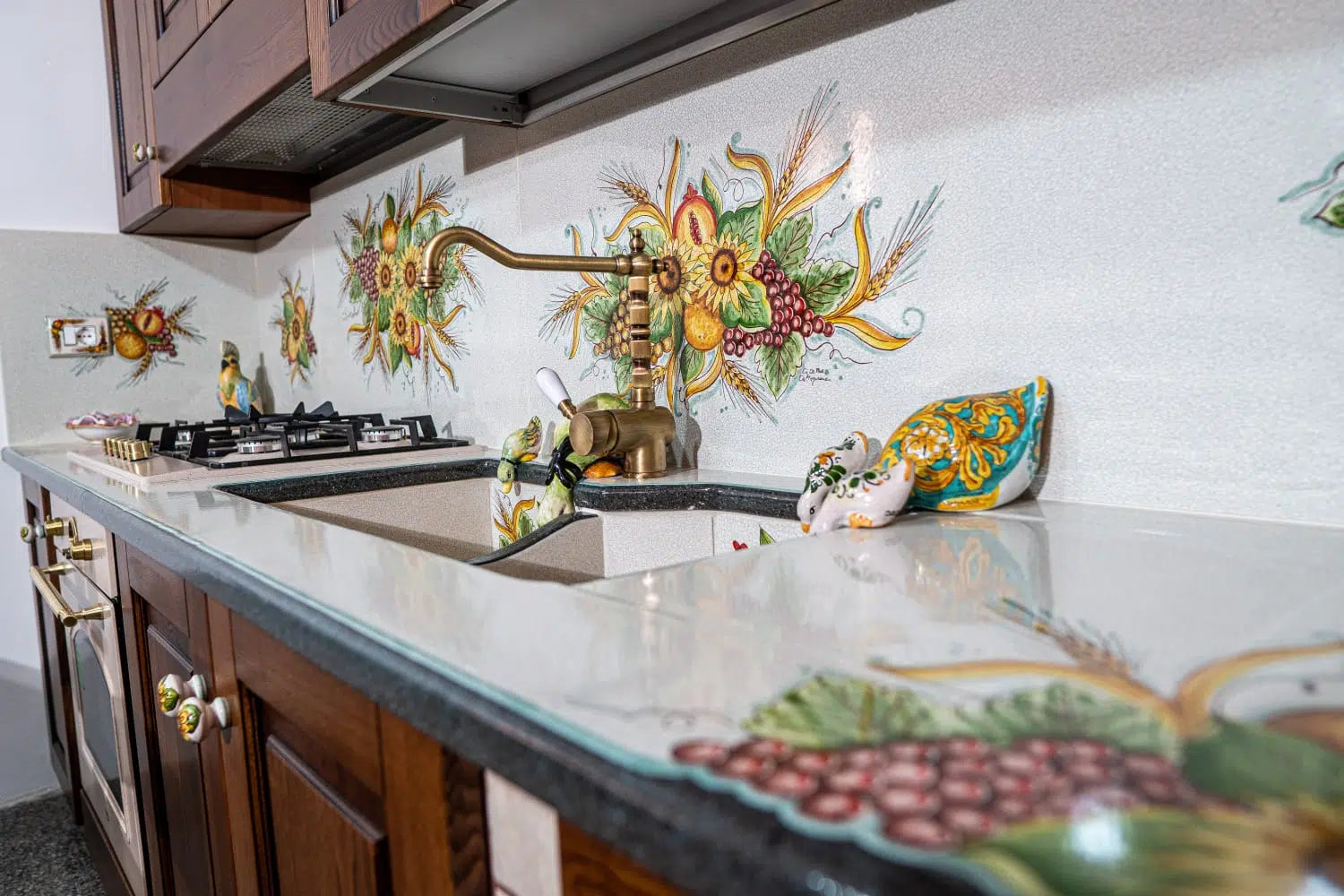 Top per Cucina Pietra Lavica Decoro Frutta con Scontornatura - TOP PIETRA LAVICA