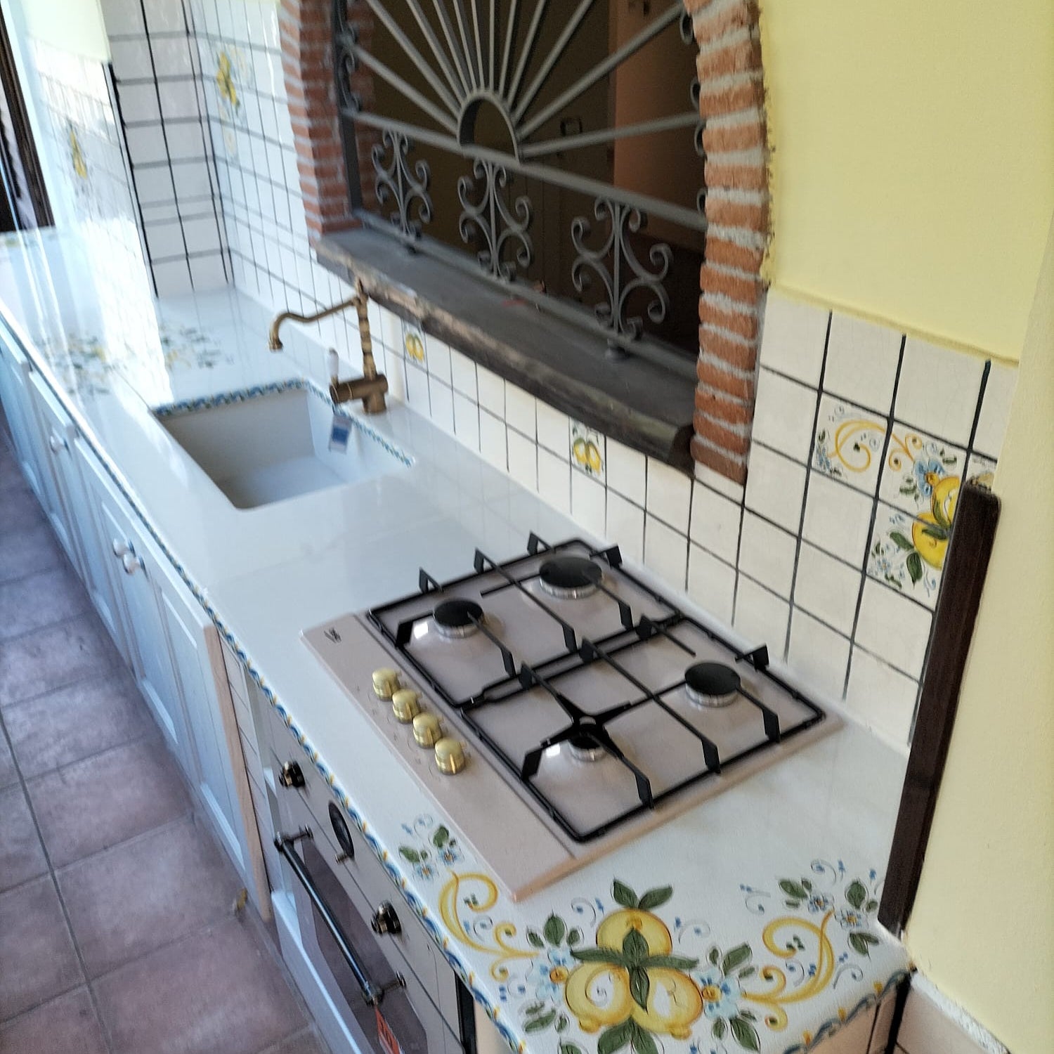 Top per Cucina Pietra Lavica Decoro Limoni 2 - TOP PIETRA LAVICA