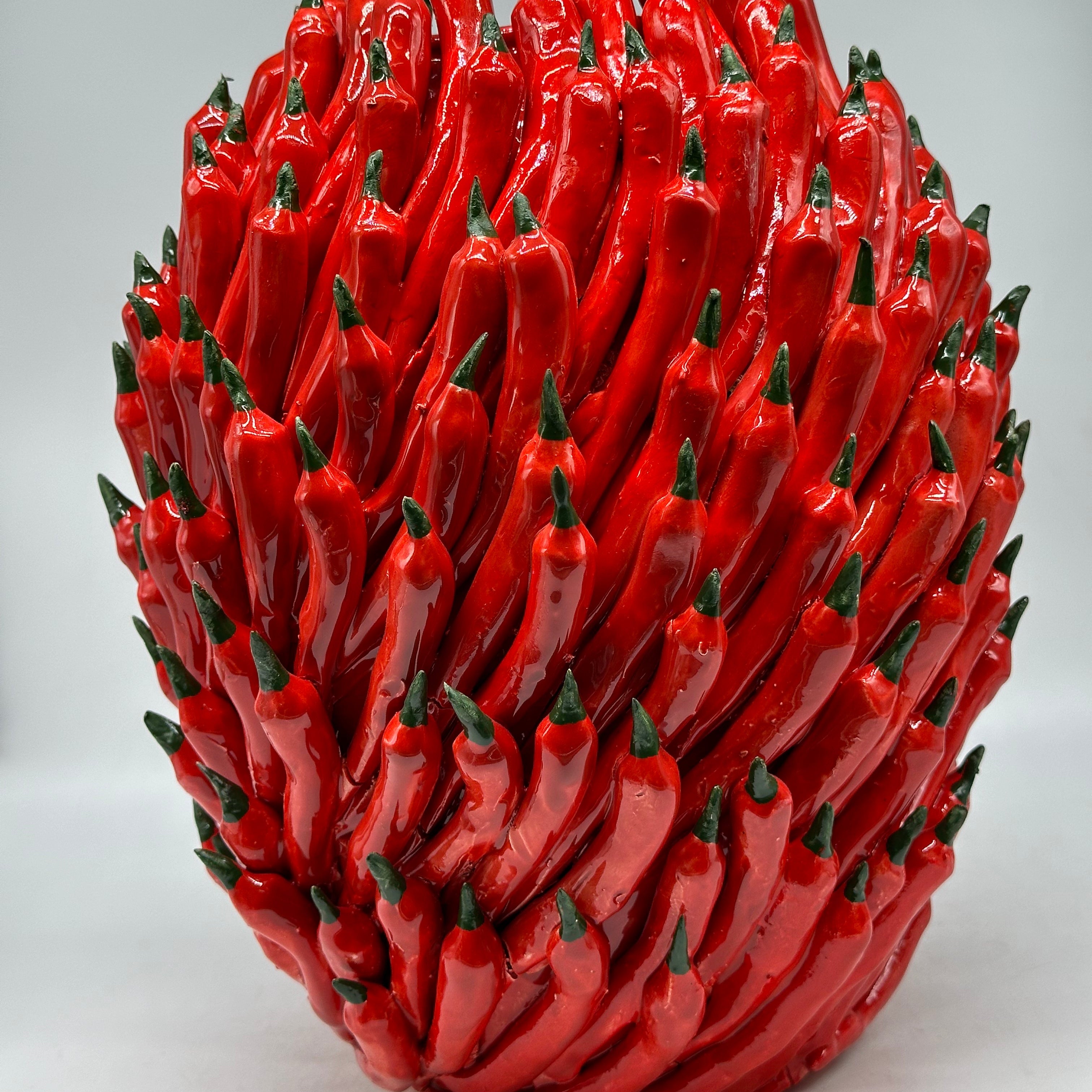 Vaso Frutta Peperoncini Rossi cm H.35 L.30 Ceramica Caltagirone fatto a mano - OGGETTISTICA