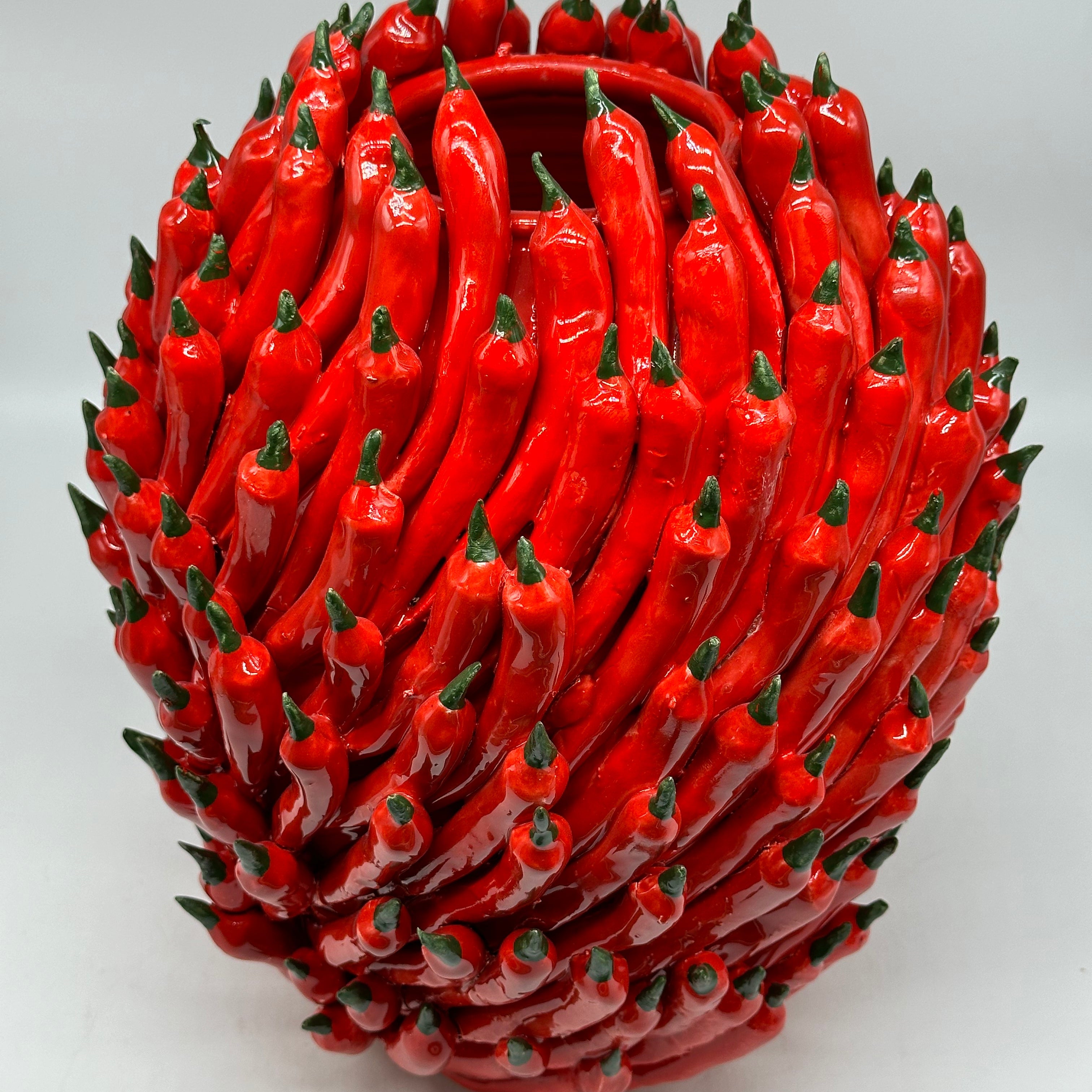 Vaso Frutta Peperoncini Rossi cm H.35 L.30 Ceramica Caltagirone fatto a mano - OGGETTISTICA