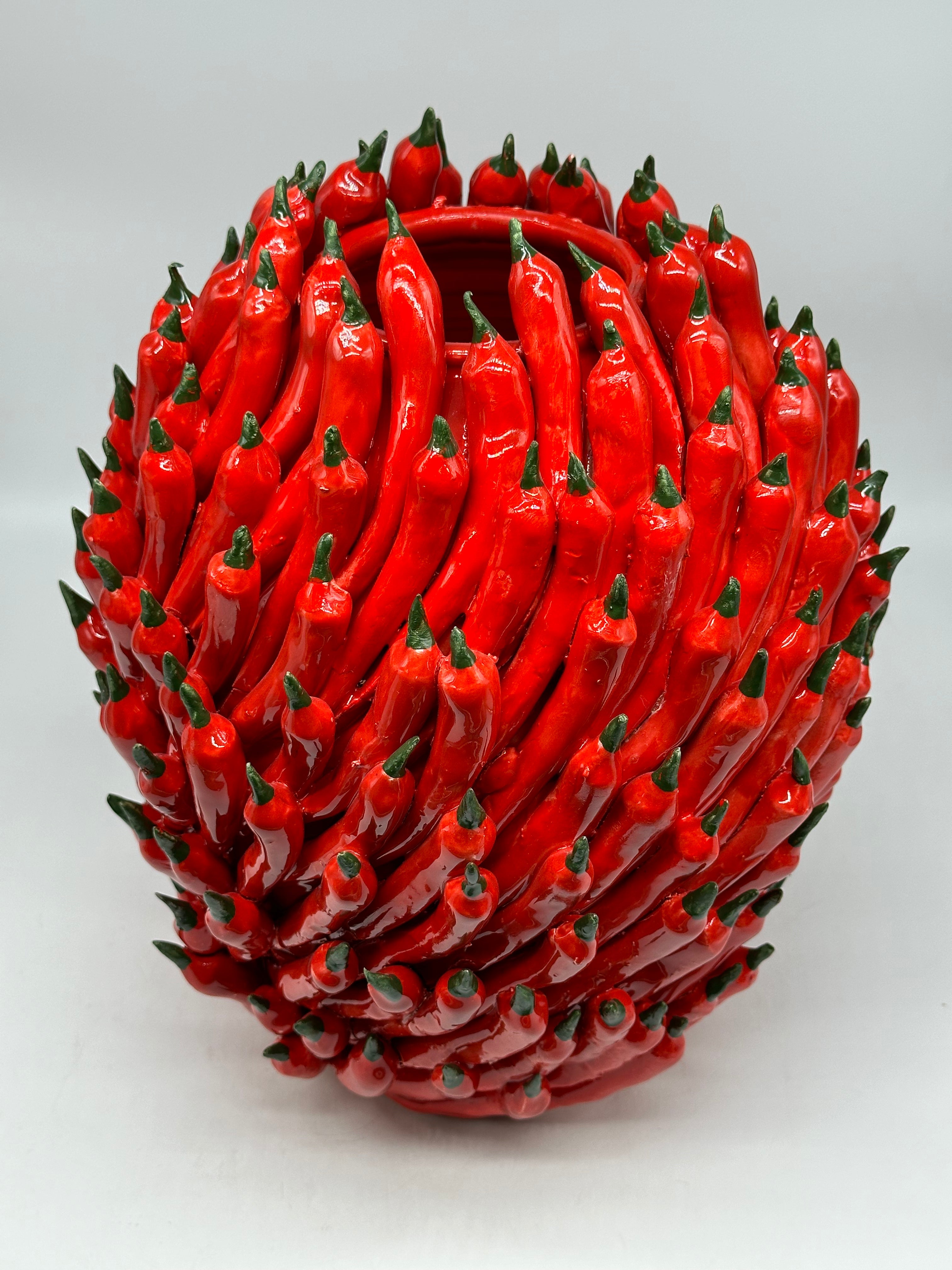 Vaso Frutta Peperoncini Rossi cm H.35 L.30 Ceramica Caltagirone fatto a mano - OGGETTISTICA