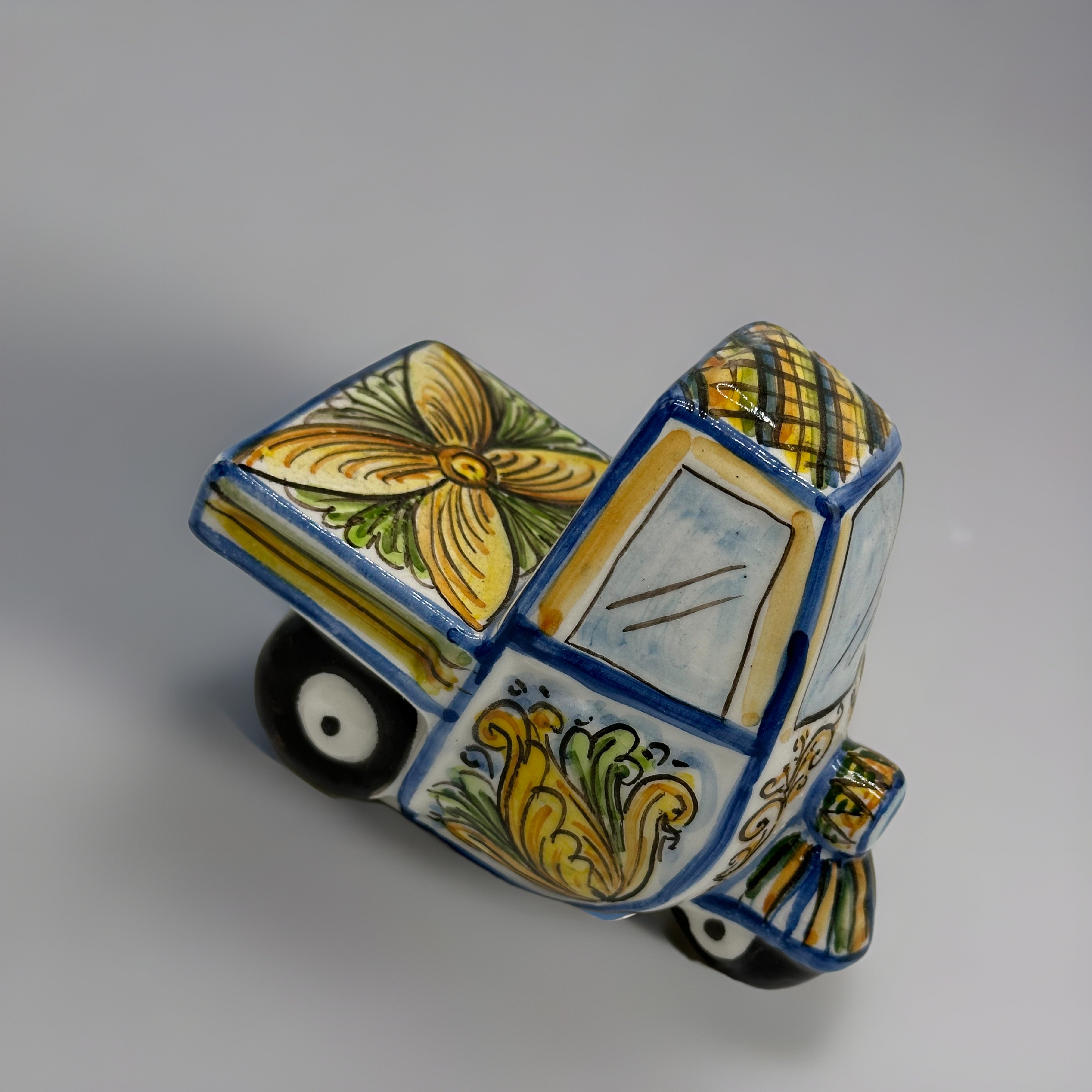 Veicolo Ape Decorata Ceramica Caltagirone - BOMBONIERA