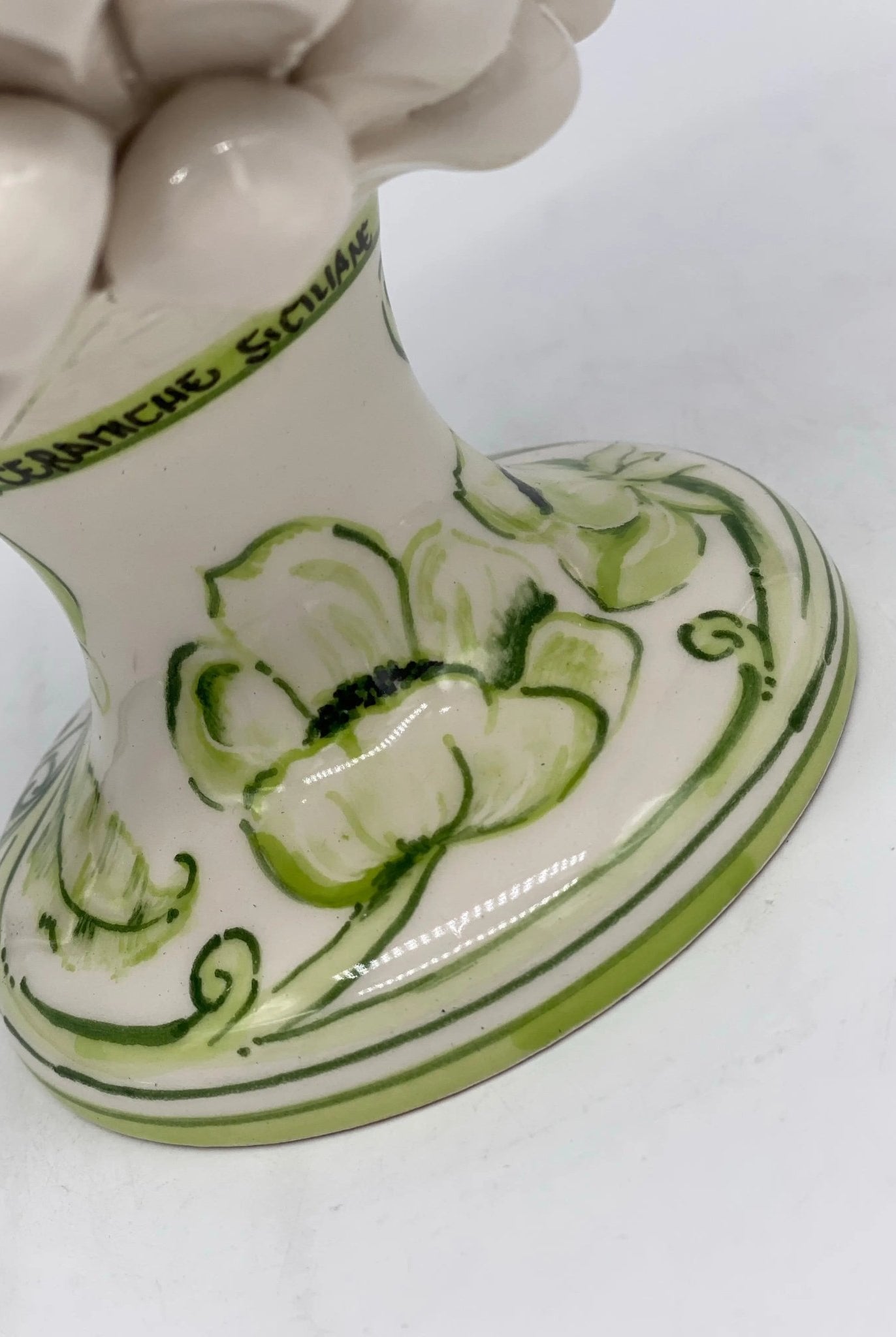 Pigna Ceramica Caltagirone cm H.20 Artigianale VENUS Bianco Verde - DD CERAMICHE SICILIANE