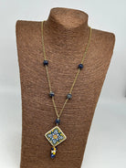 Collana Piastrella Ceramica di Caltagirone, catena dorata con pietre blu DD CERAMICHE SICILIANE
