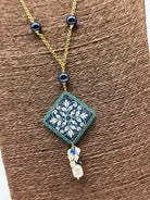 Collana Piastrella Ceramica di Caltagirone, catena dorata con pietre blu V.2 DD CERAMICHE SICILIANE