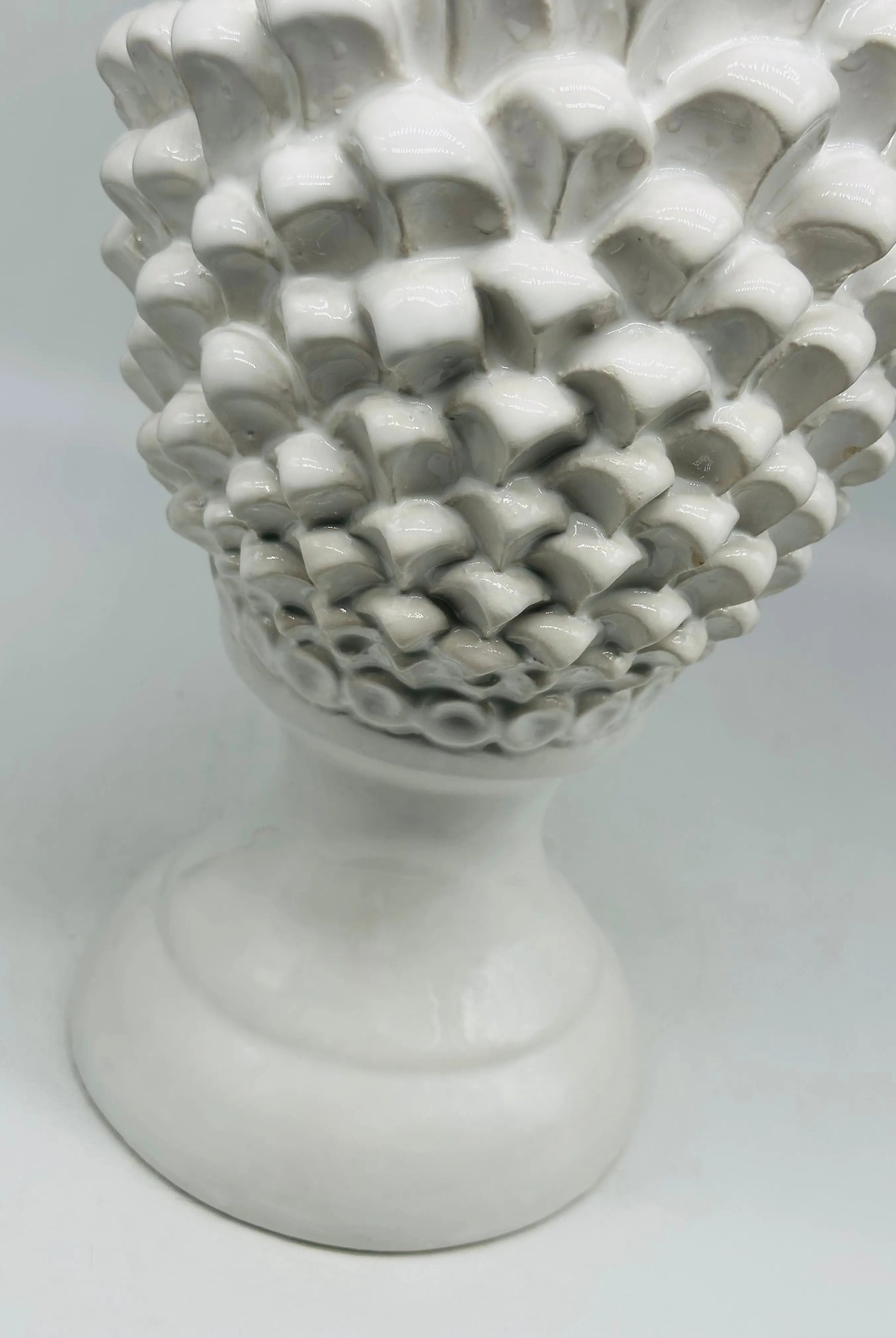 FINE SERIE - Pigna Ceramica Caltagirone cm H.45 Artigianale Bianco Linea Luis DD CERAMICHE SICILIANE