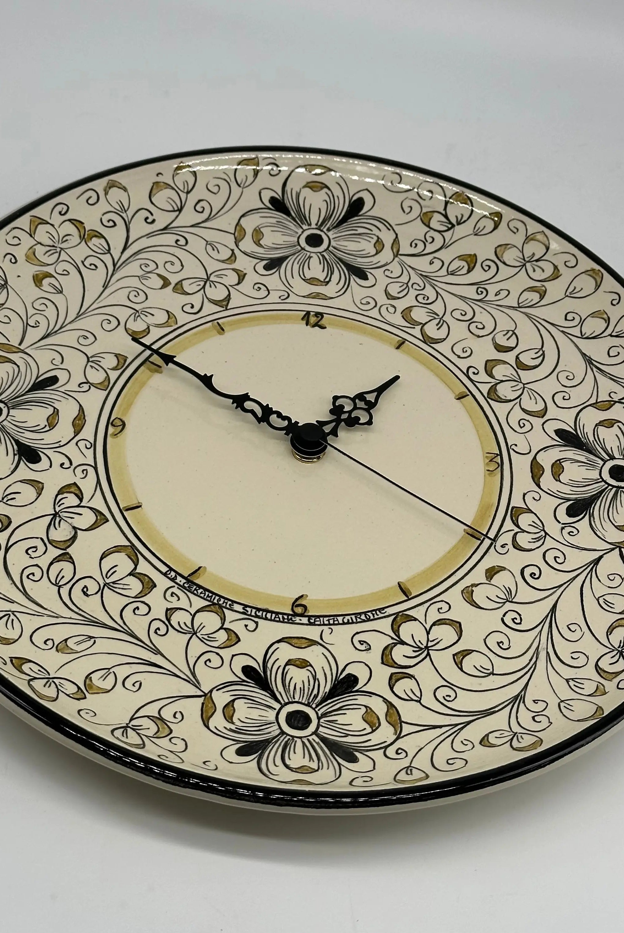 Orologio da Parete Ceramica Caltagirone Rotondo dipinto a mano cm D.30 Decoro n.7g DD CERAMICHE SICILIANE