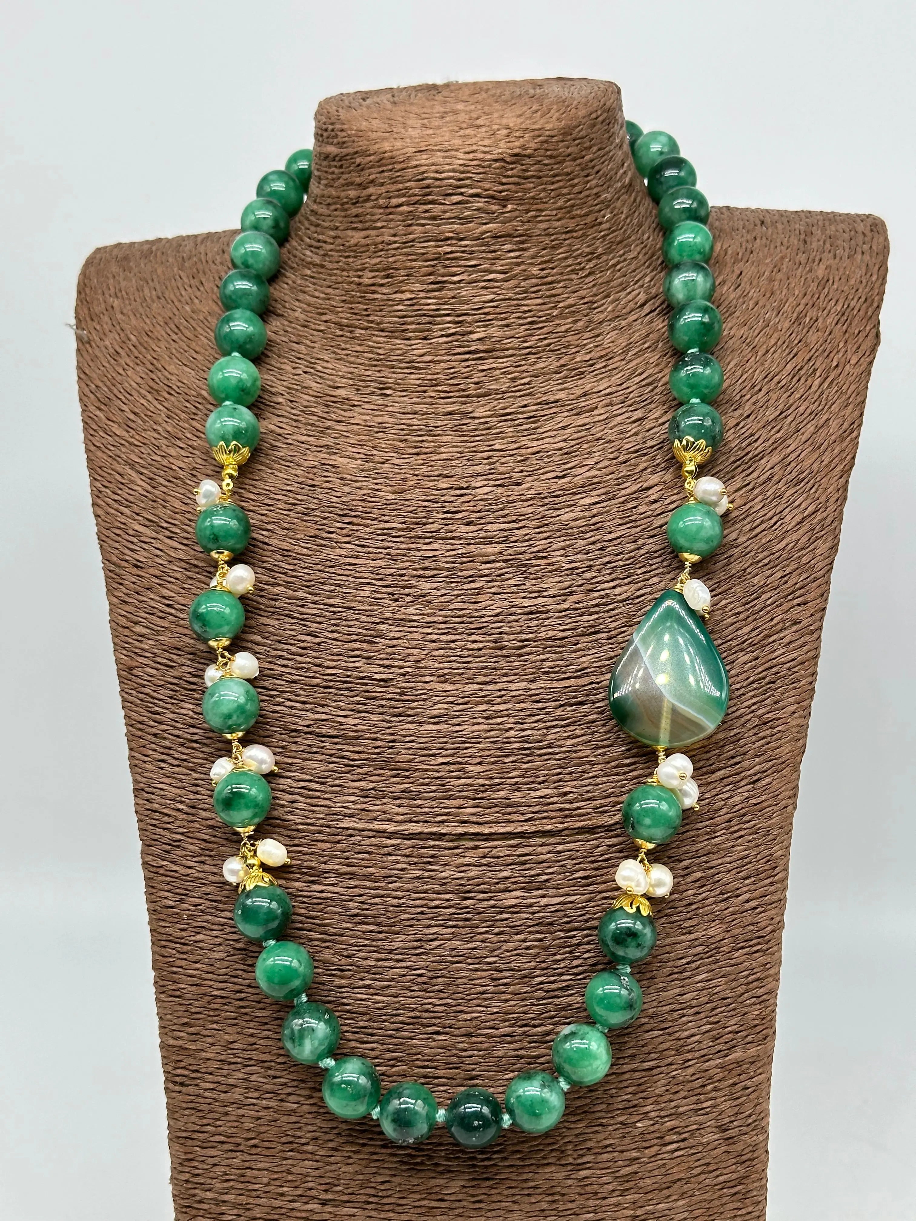 Collana Artigianale Pietre Verde e Perle bianche V.5 DD CERAMICHE SICILIANE