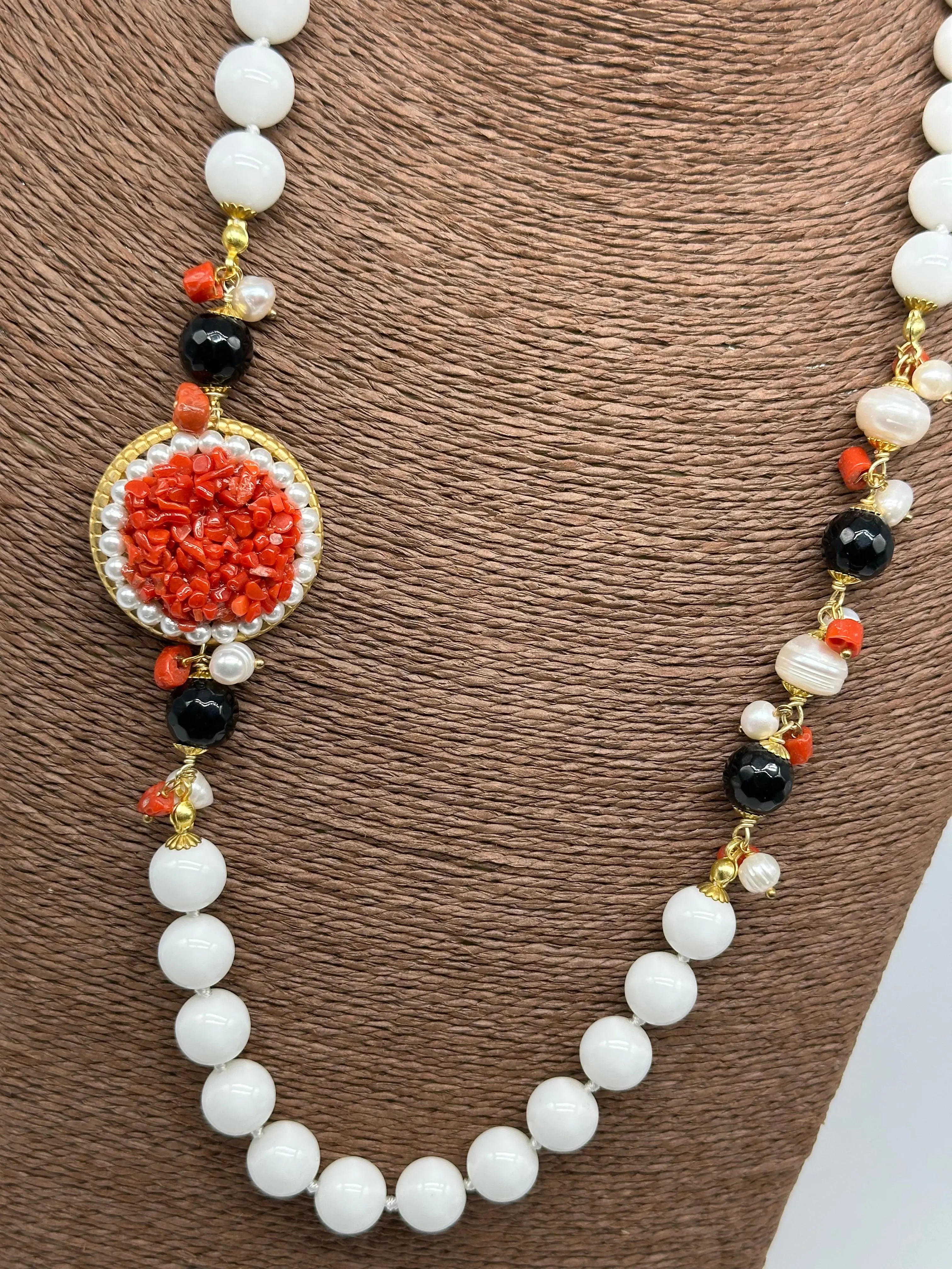 Collana Ceramica di Caltagirone Medaglione Corallo e Perle V.2 DD CERAMICHE SICILIANE