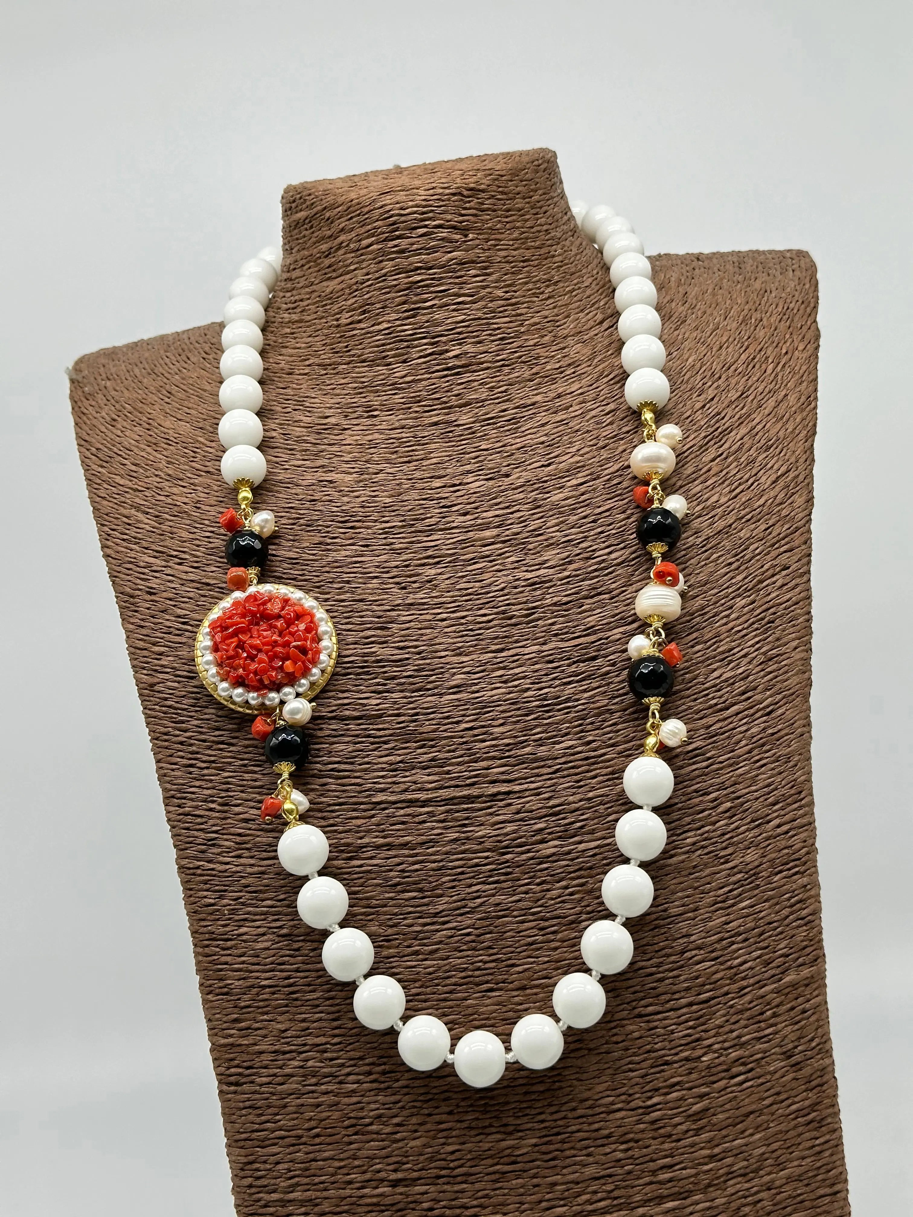 Collana Ceramica di Caltagirone Medaglione Corallo e Perle V.2 DD CERAMICHE SICILIANE