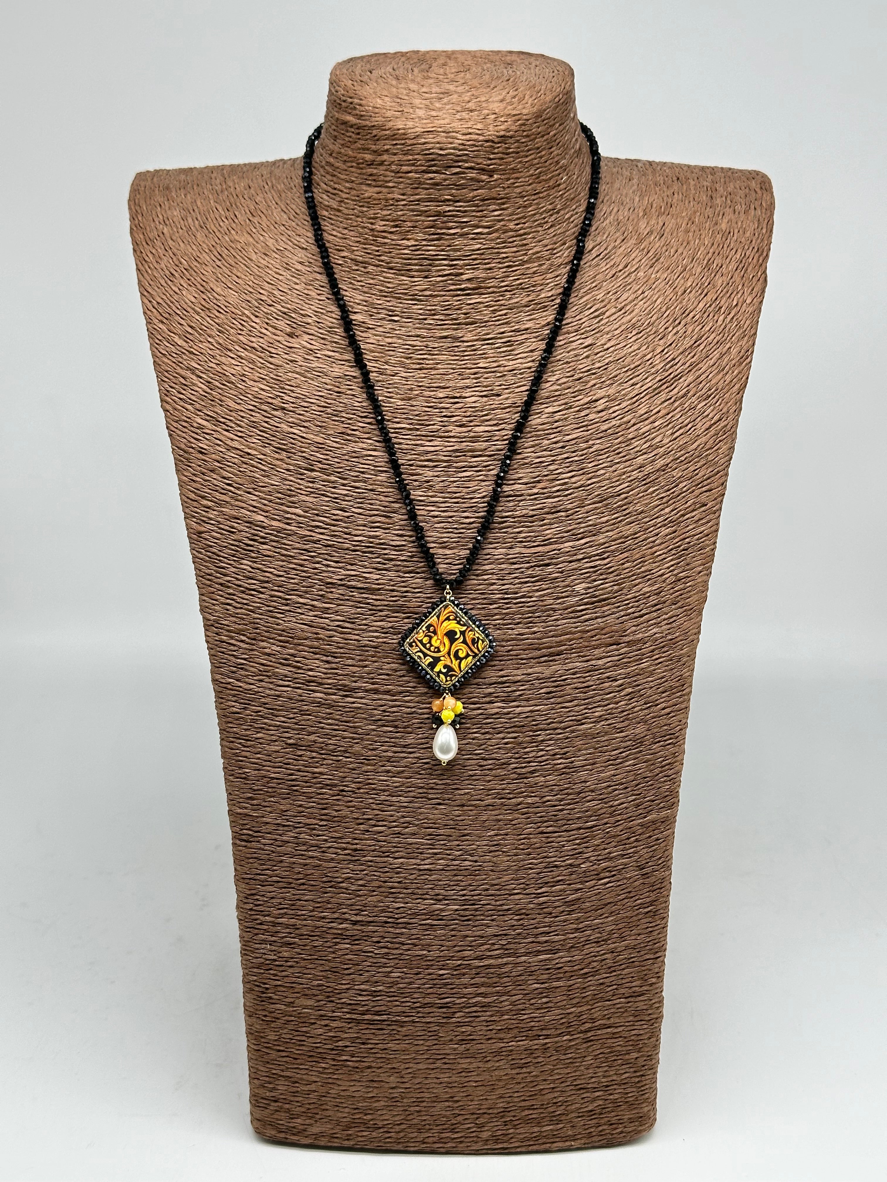 Collana Piastrella Ceramica Caltagirone Decoro Barocco catena perline nere V.2 - COLLANA