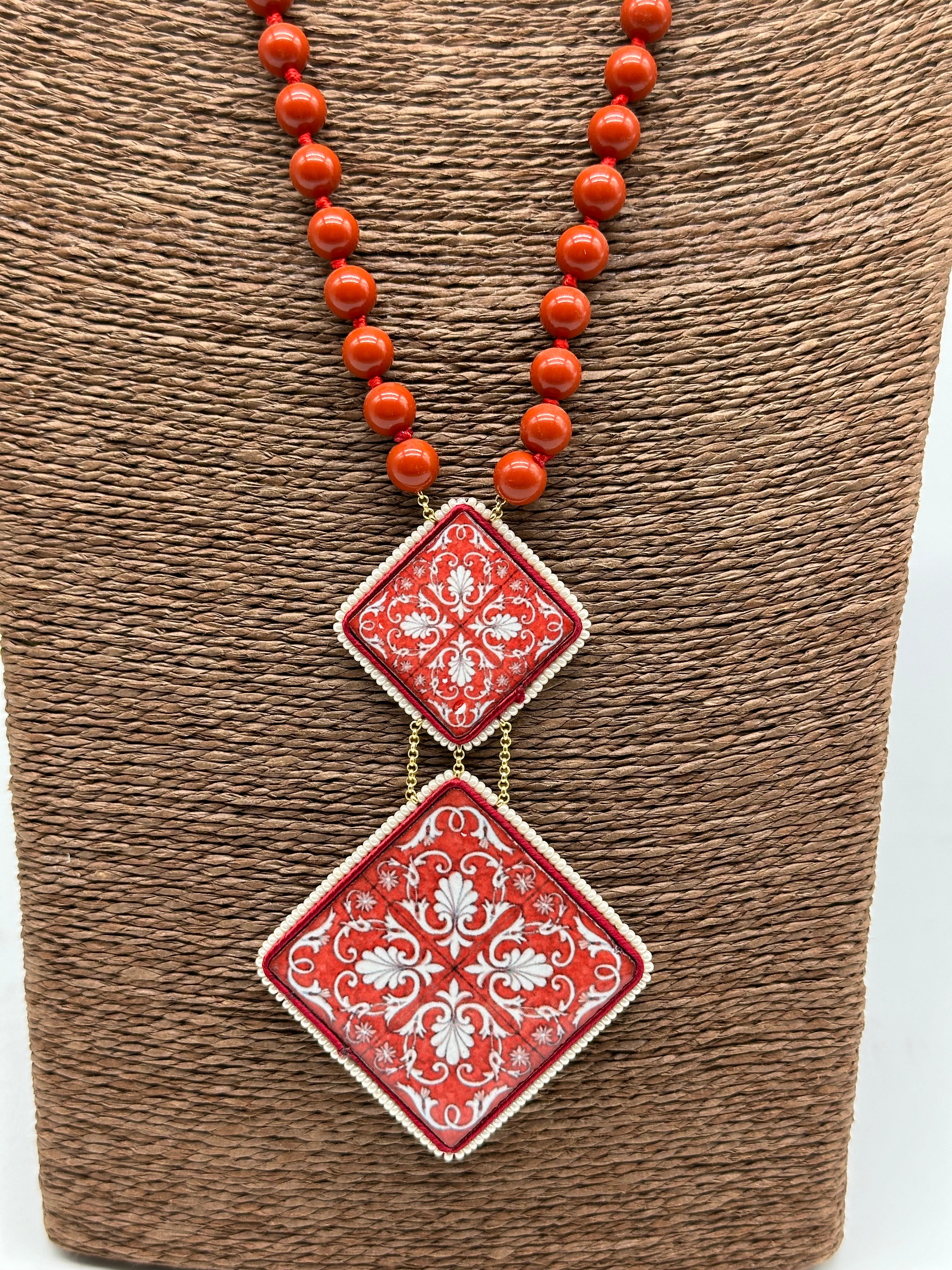 Collana Piastrelle Ceramica di Caltagirone catena con pietre rosse - COLLANA