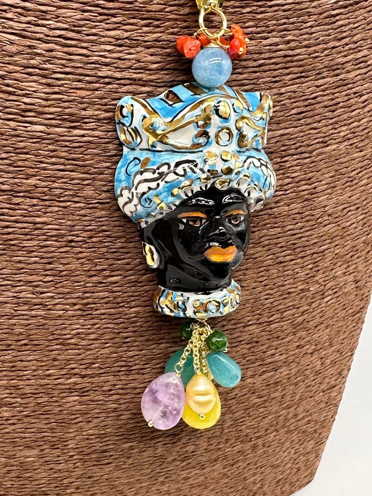 Collana Siciliana Testa di Moro Ceramica di Caltagirone Turbante Celeste Decorato dettagli Oro - COLLANA