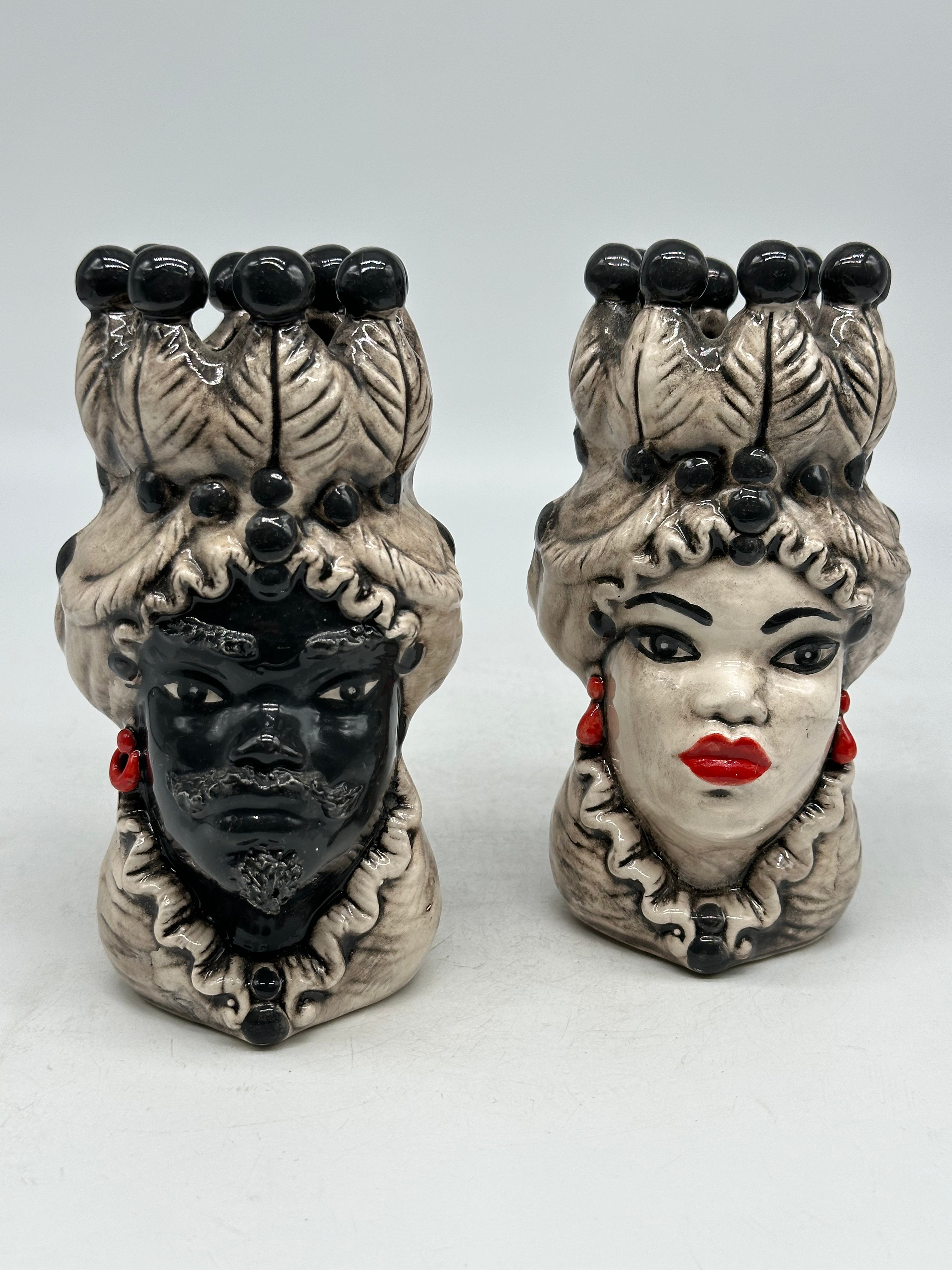 Coppia Teste di Moro Luis Ceramica Caltagirone cm H.17 L.9 Artigianale Beige Sfere Nero - TESTE DI MORO