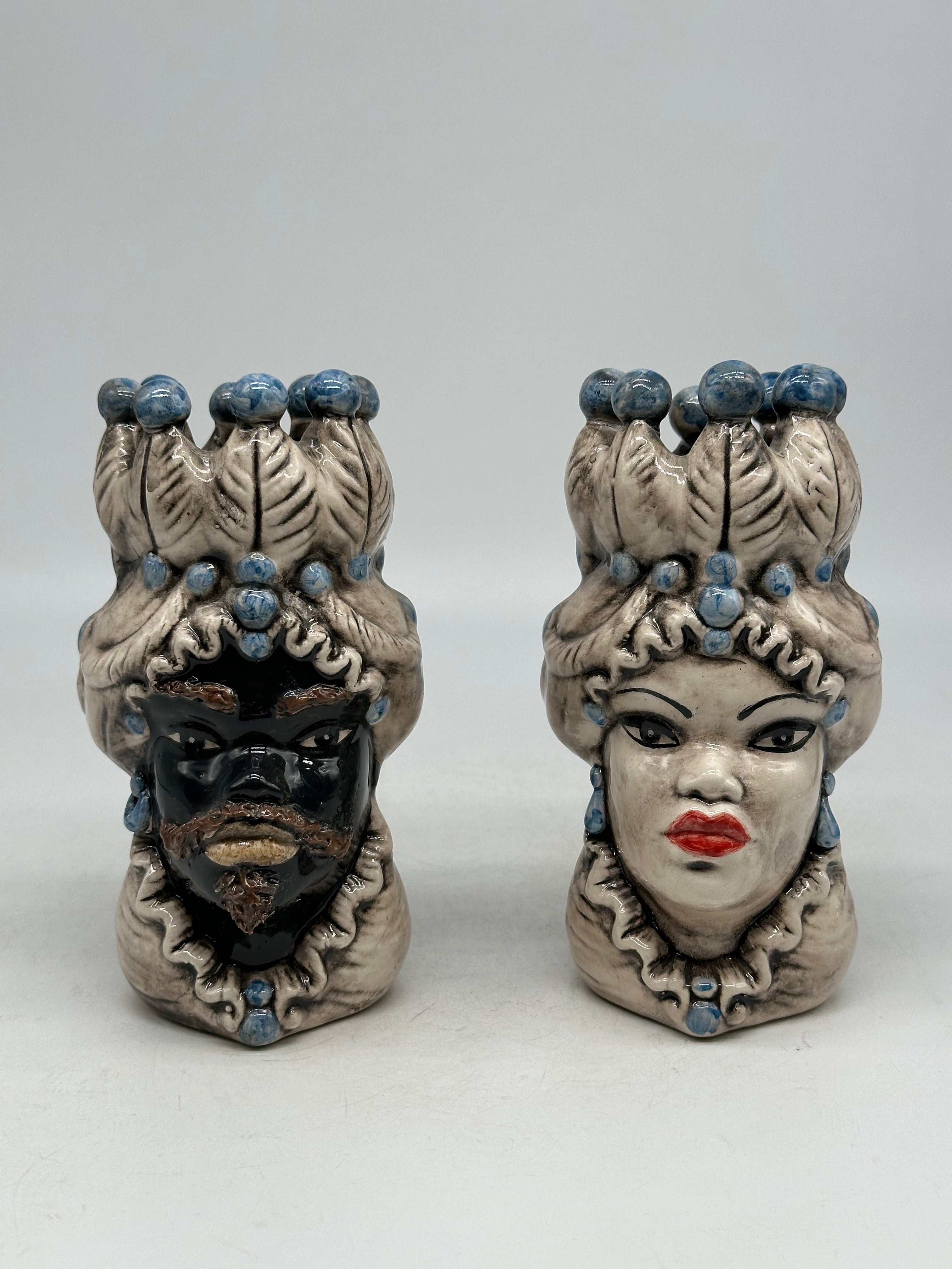 Coppia Teste di Moro Luis Ceramica Caltagirone cm H.17 L.9 Artigianale Beige Sfere Celeste - TESTE DI MORO