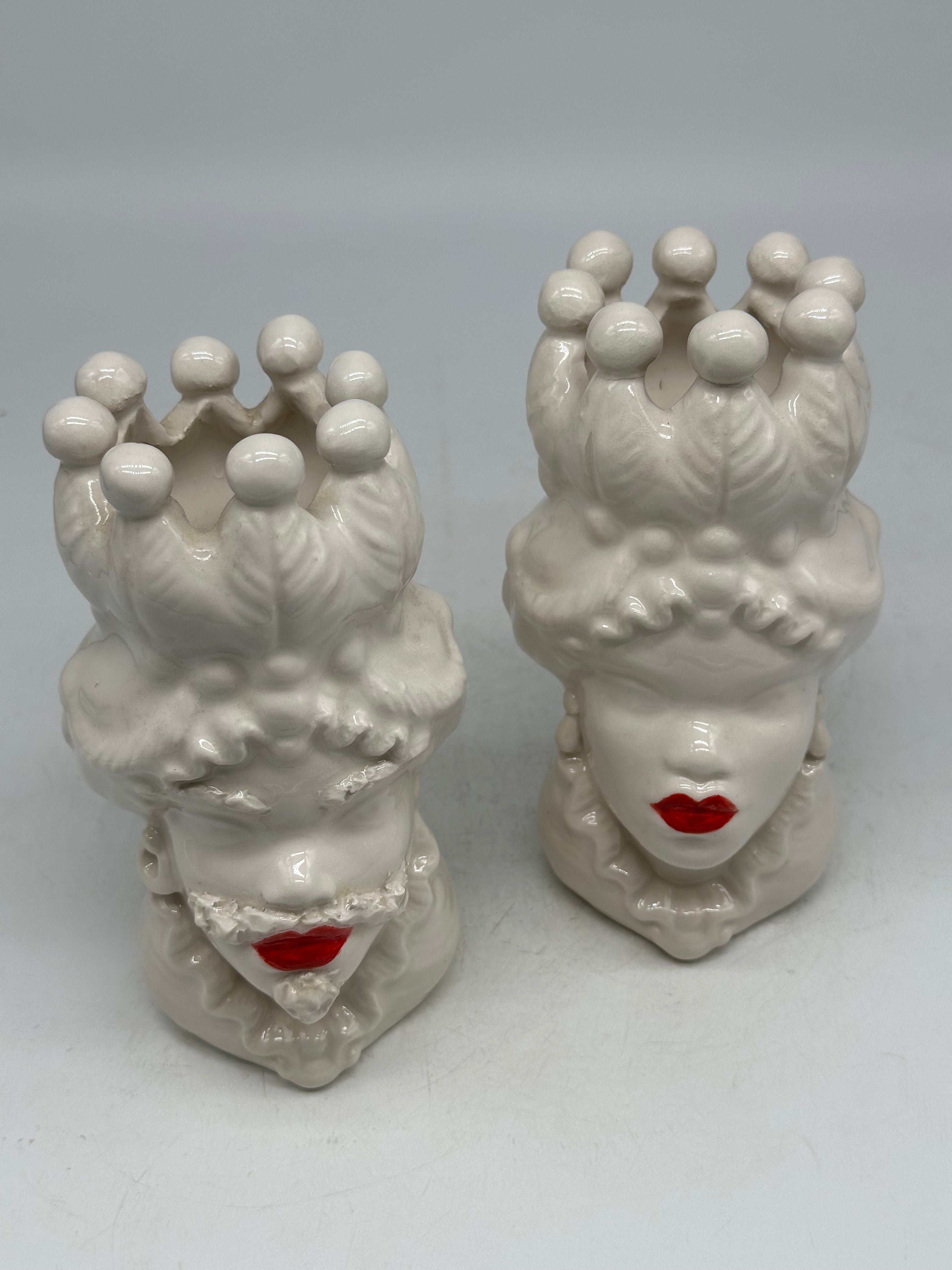 Coppia Teste di Moro Luis Ceramica Caltagirone cm H.17 L.9 Artigianale Bianco Rosso - TESTE DI MORO