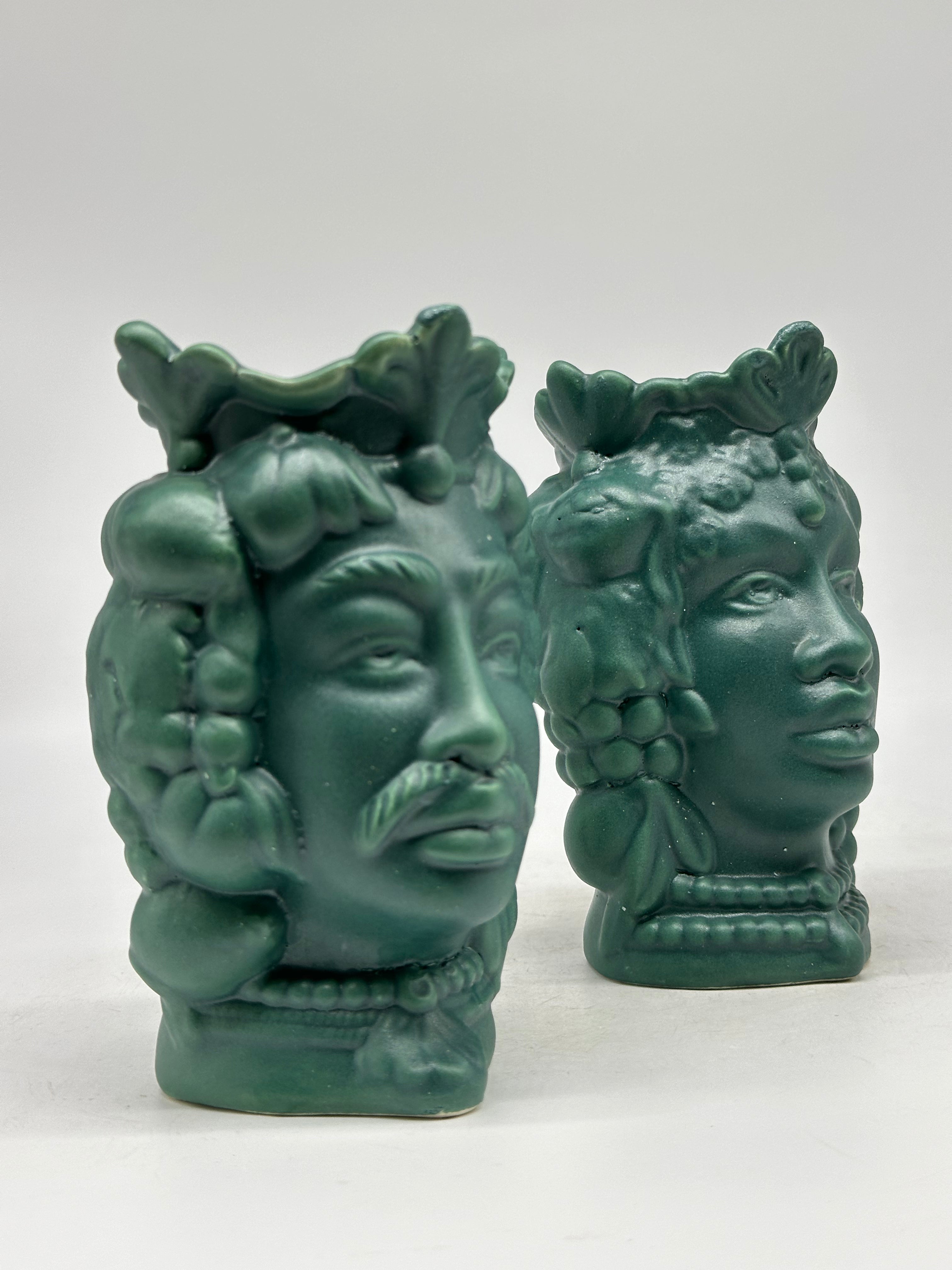 FINE SERIE - Coppia Teste di Moro Afro Frutta Ceramica Caltagirone cm H.18 L.12 Artigianale Verde Opaco - TESTE DI MORO