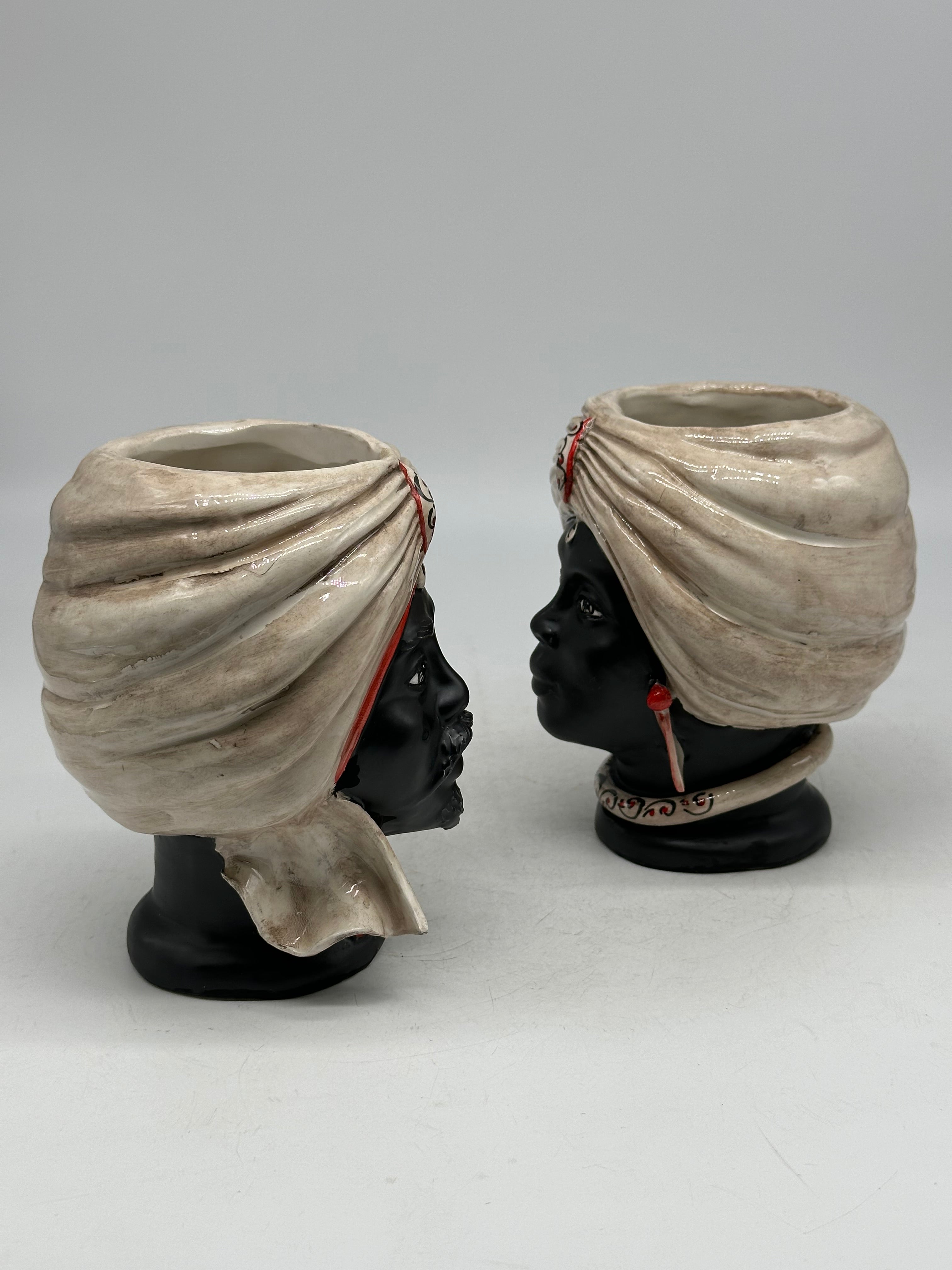 FINE SERIE - Coppia Teste di Moro Atena MINI Ceramica Caltagirone cm H.15 L.11 Artigianale Ecru Opaco Rosso - TESTE