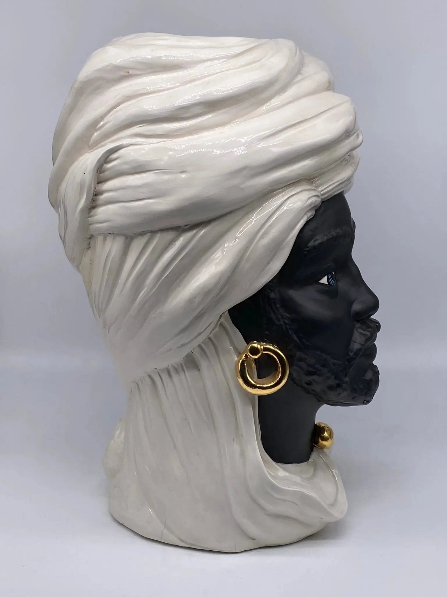 FINE SERIE - Testa di Moro Anubi Ceramica Caltagirone cm H.40 L.25 Artigianale Bianco Nero Oro - Uomo - TESTA DI MORO