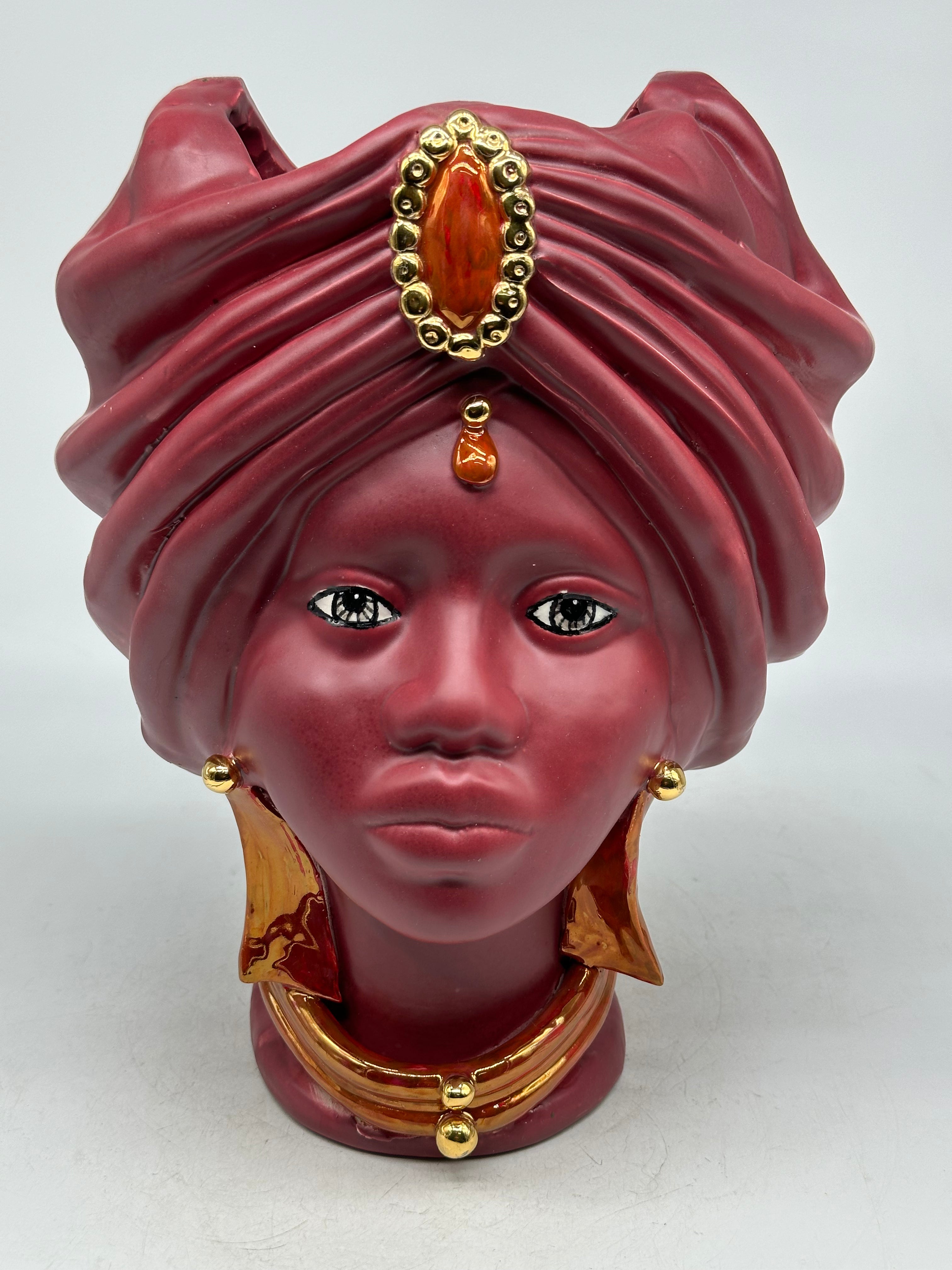 FINE SERIE - Testa di Moro Applique Atena Donna Ceramica Caltagirone cm H.30 L.23 Artigianale Bordeaux - TESTE DI MORO