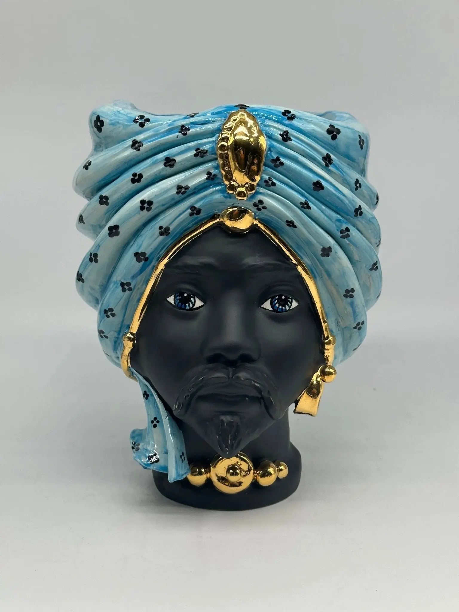 FINE SERIE - Testa di Moro Atena Ceramica Caltagirone cm H.24 L.18 Artigianale Celeste Pois Nero Oro - Uomo - TESTA